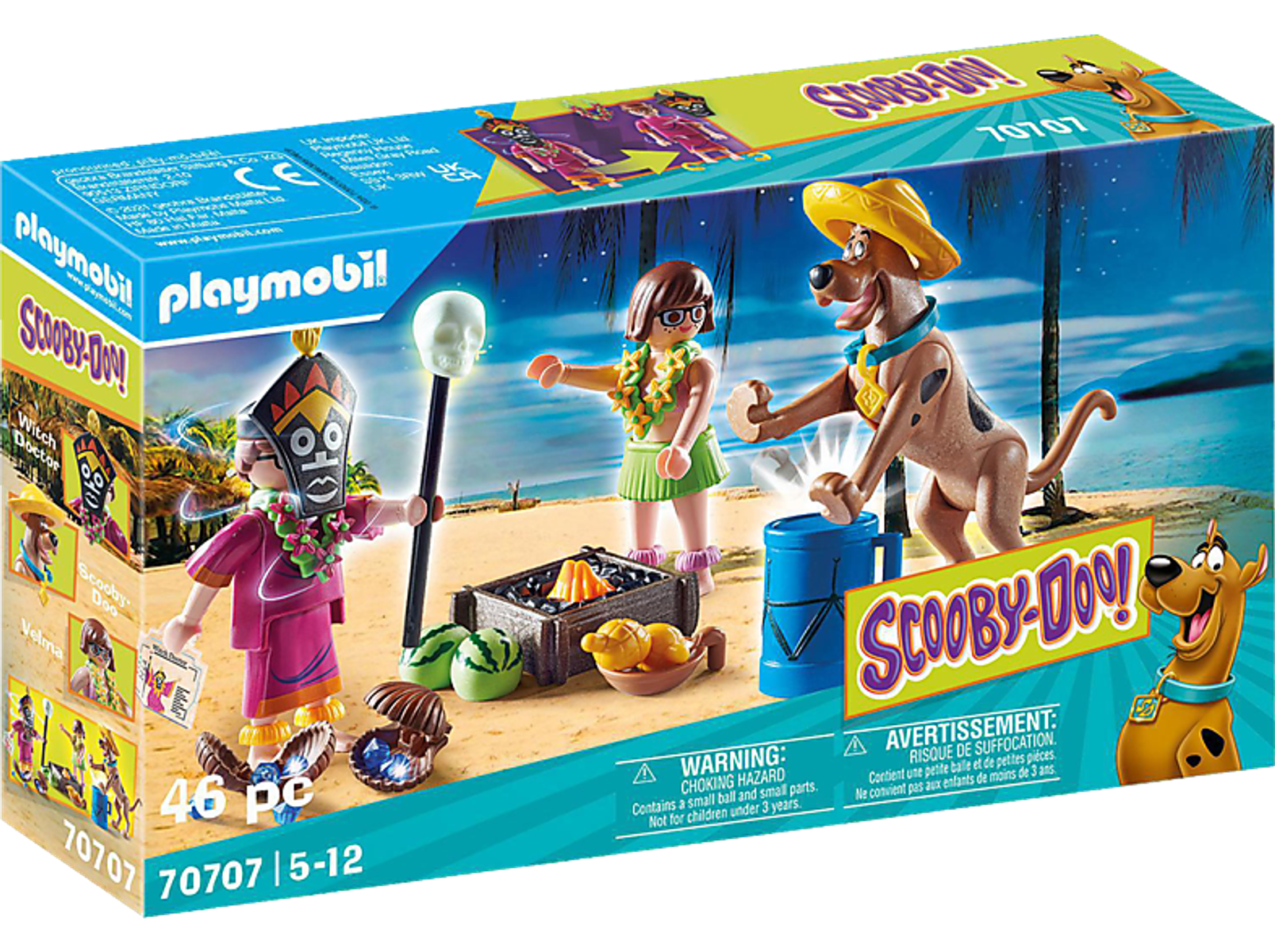 Playmobil Scooby-Doo-Set. Charaktere sind in einer Strandszene mit Tiki-Maske und Mysteriumsartikeln.