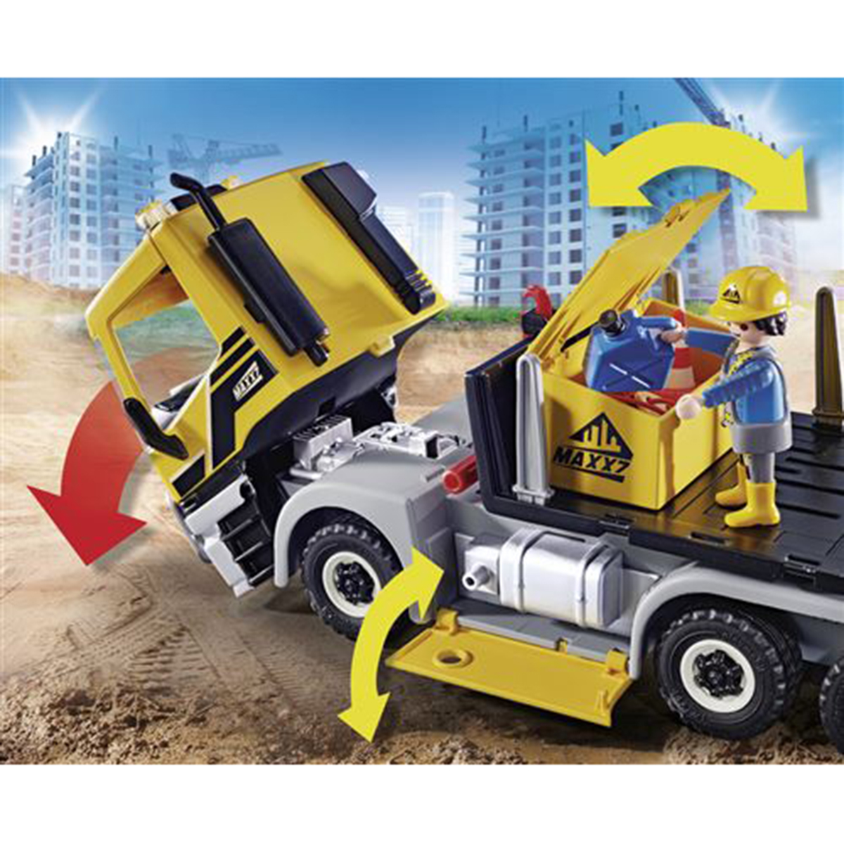 Gelber Spielzeug-LKW mit Bauarbeiter. Ladefläche offen, Baustelle.