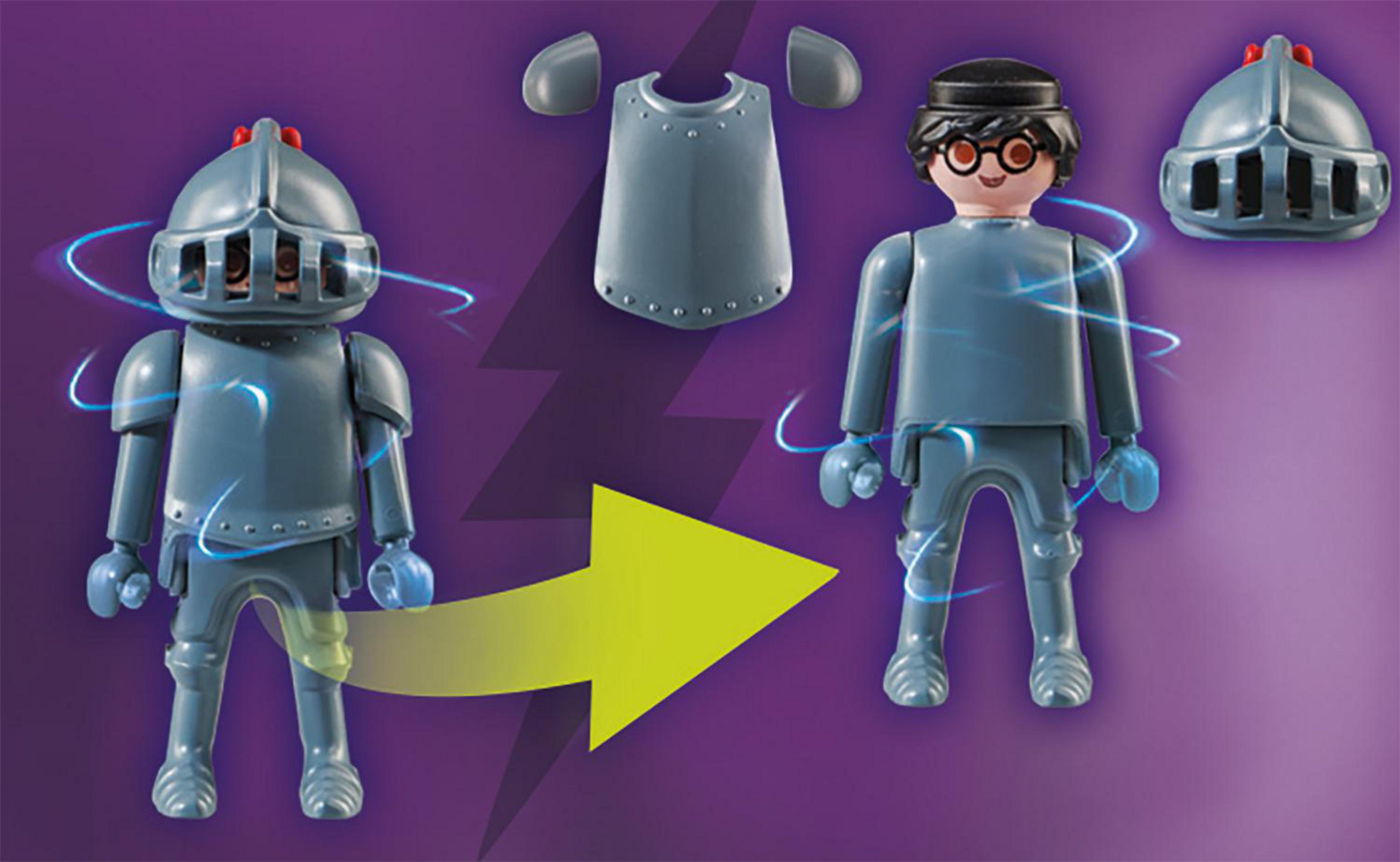 Rycerz Playmobil w trakcie transformacji, z elementami zbroi i zieloną strzałką wskazującą na transformację.