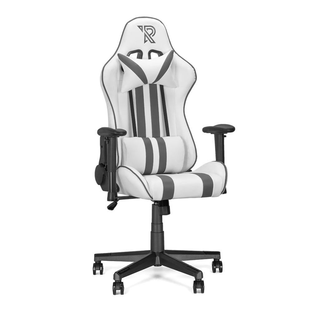 Witte en grijze gamingstoel. Hij heeft een hoofdsteun, lendensteun en armleuningen. Zwarte basis met wielen.