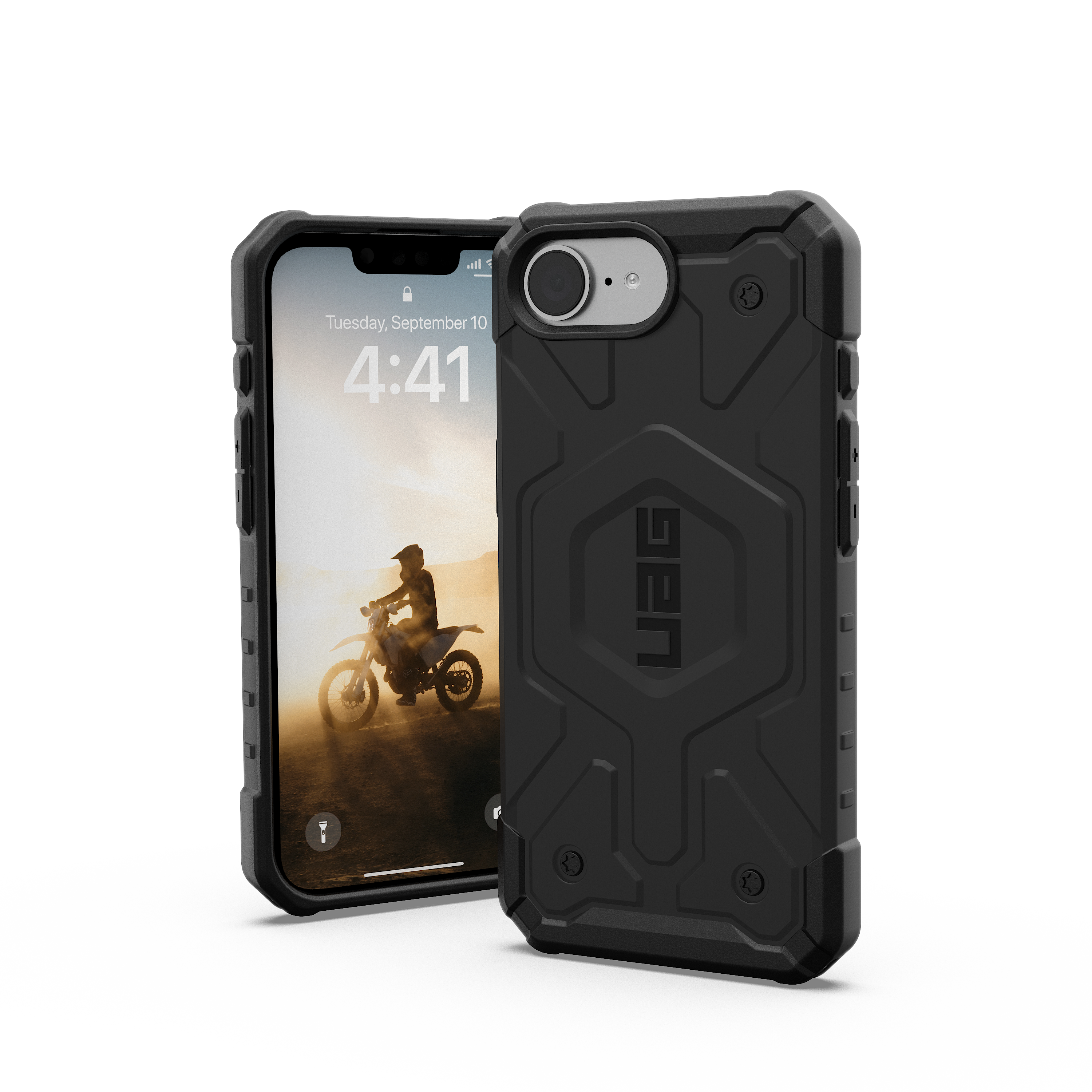 Schwarze Handyhülle mit Telefon darin und UAG-Logo auf der Rückseite.