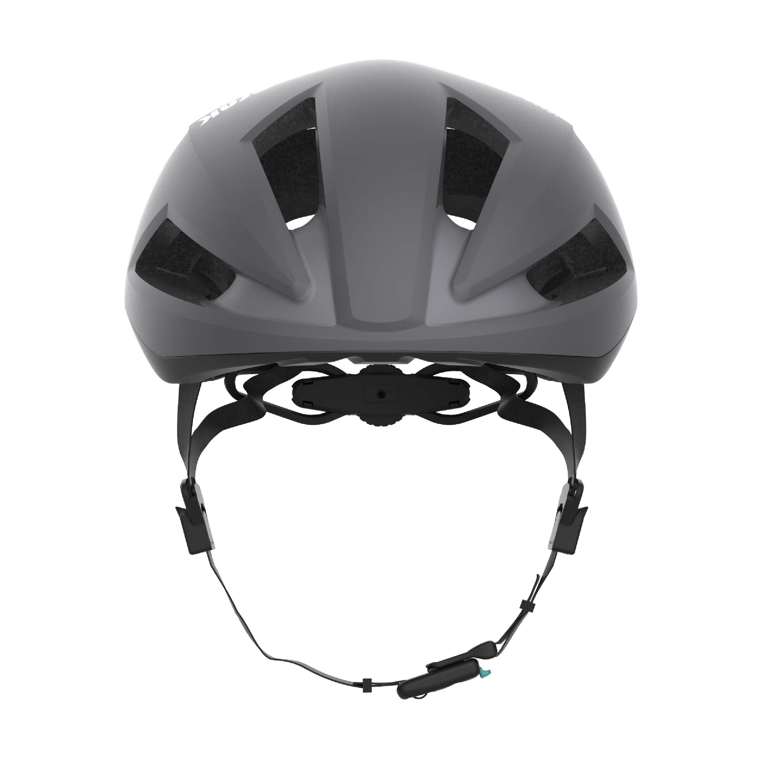 Ein grauer Fahrradhelm mit schwarzem Riemen und Verstellungen, vor weißem Hintergrund gezeigt.
