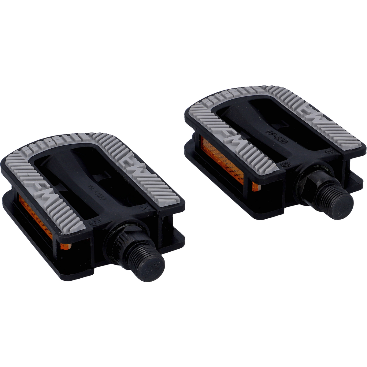 Ein Paar schwarze Fahrradpedale mit grauen Griffen und orangefarbenen Reflektoren.