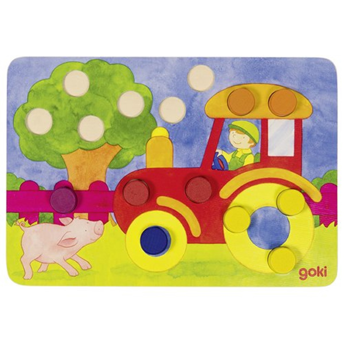 Ein Holzpuzzle mit rotem Traktor, Baum, Schwein und bunten Stiften.