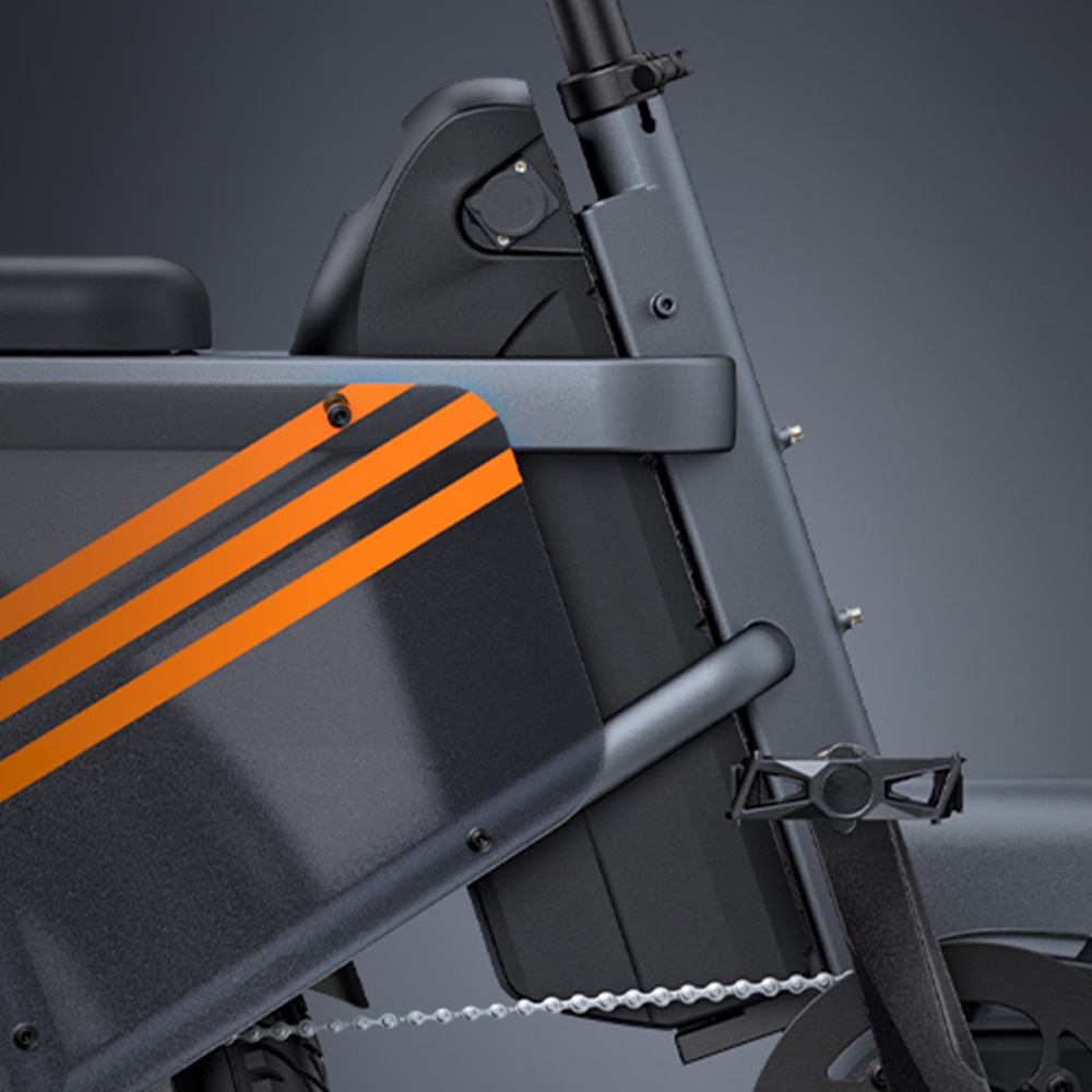 Nahaufnahme eines E-Bike-Rahmens mit orangen Streifen, grauer Hintergrund.