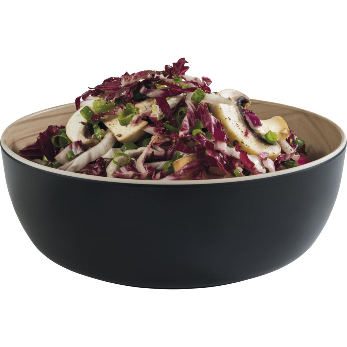 Ein Salat in einer schwarzen Schüssel. Er enthält Rotkohl, Pilze und grüne Zwiebeln.