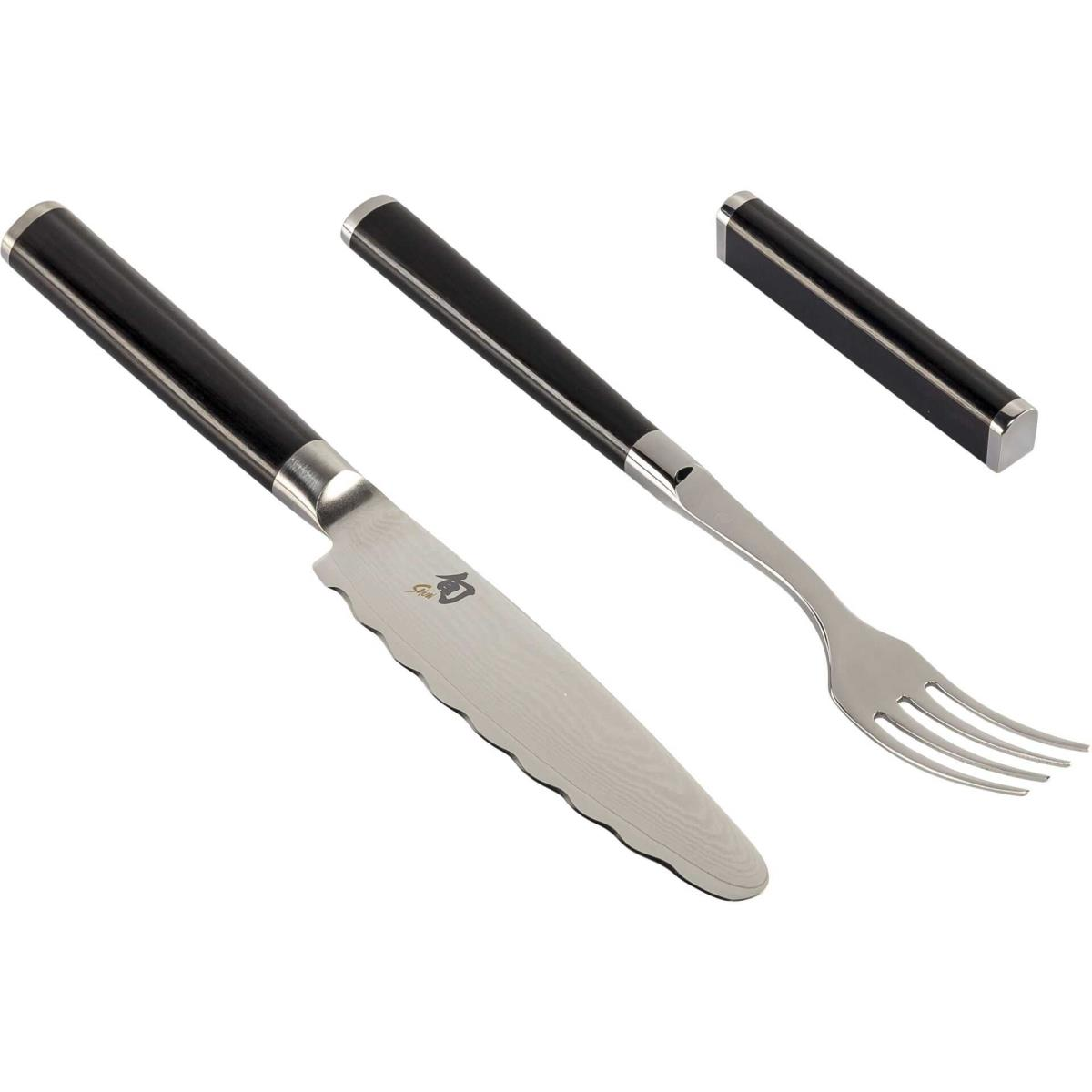Dreiteiliges Shun Küchenmesser-Set mit Wellenschliffmesser, Gabel und Messerschutz.