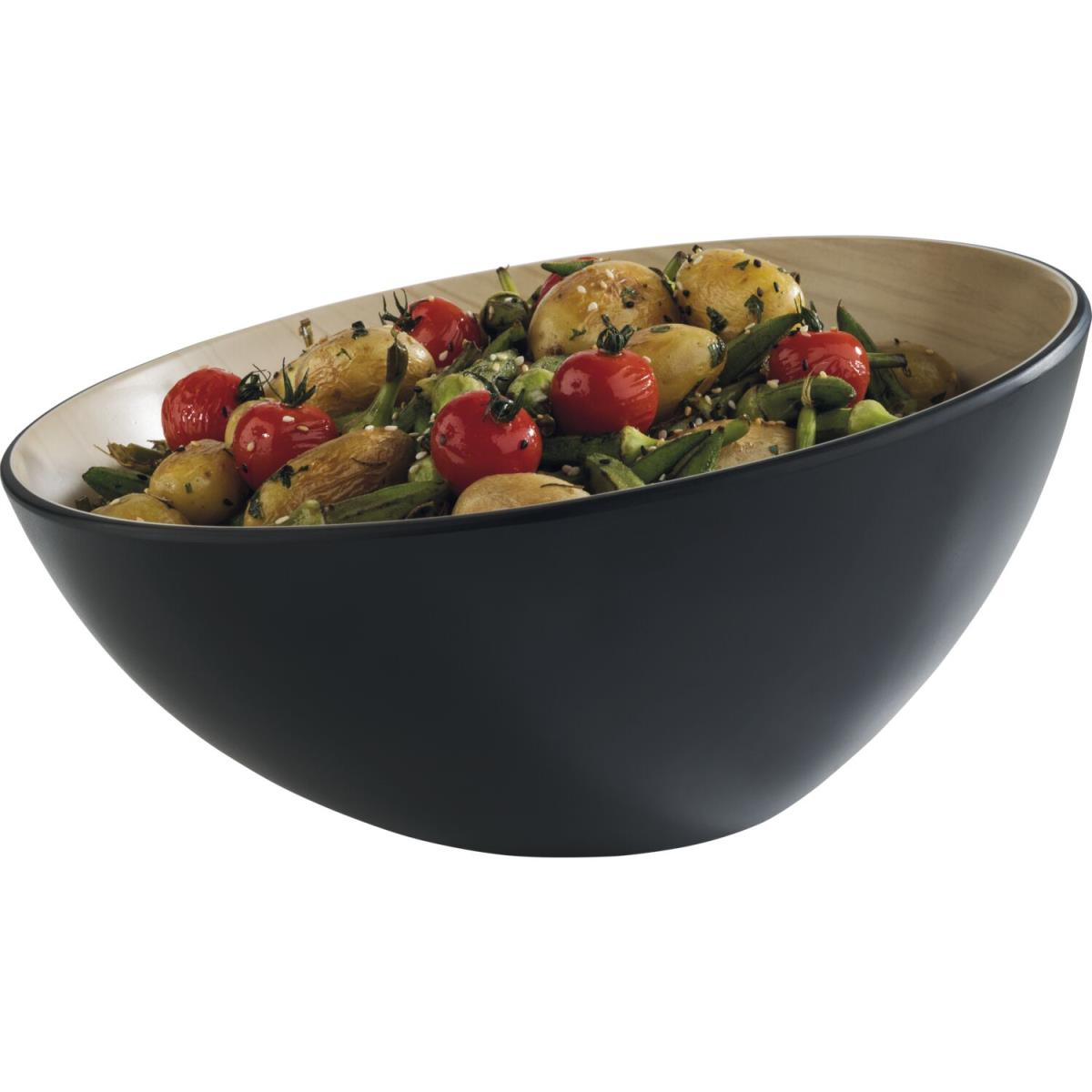 Eine schwarze Schüssel mit Essen darin. Enthält Tomaten, grüne Bohnen und anderes Gemüse.