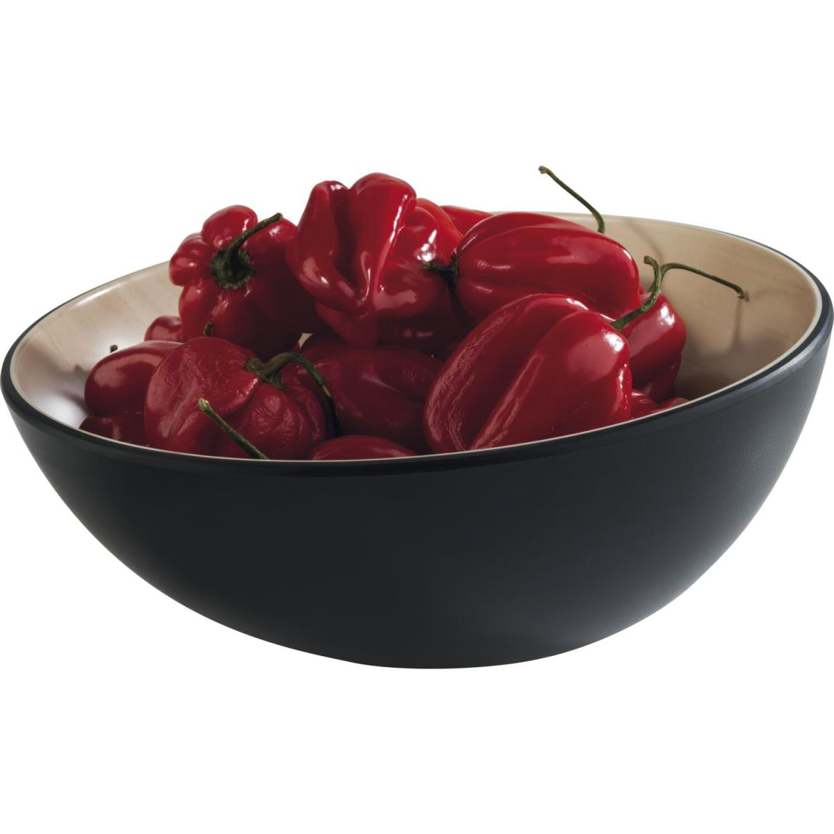 Eine schwarze Schüssel gefüllt mit vielen roten Habanero-Paprika. Die Schüssel hat einen beigen Rand.