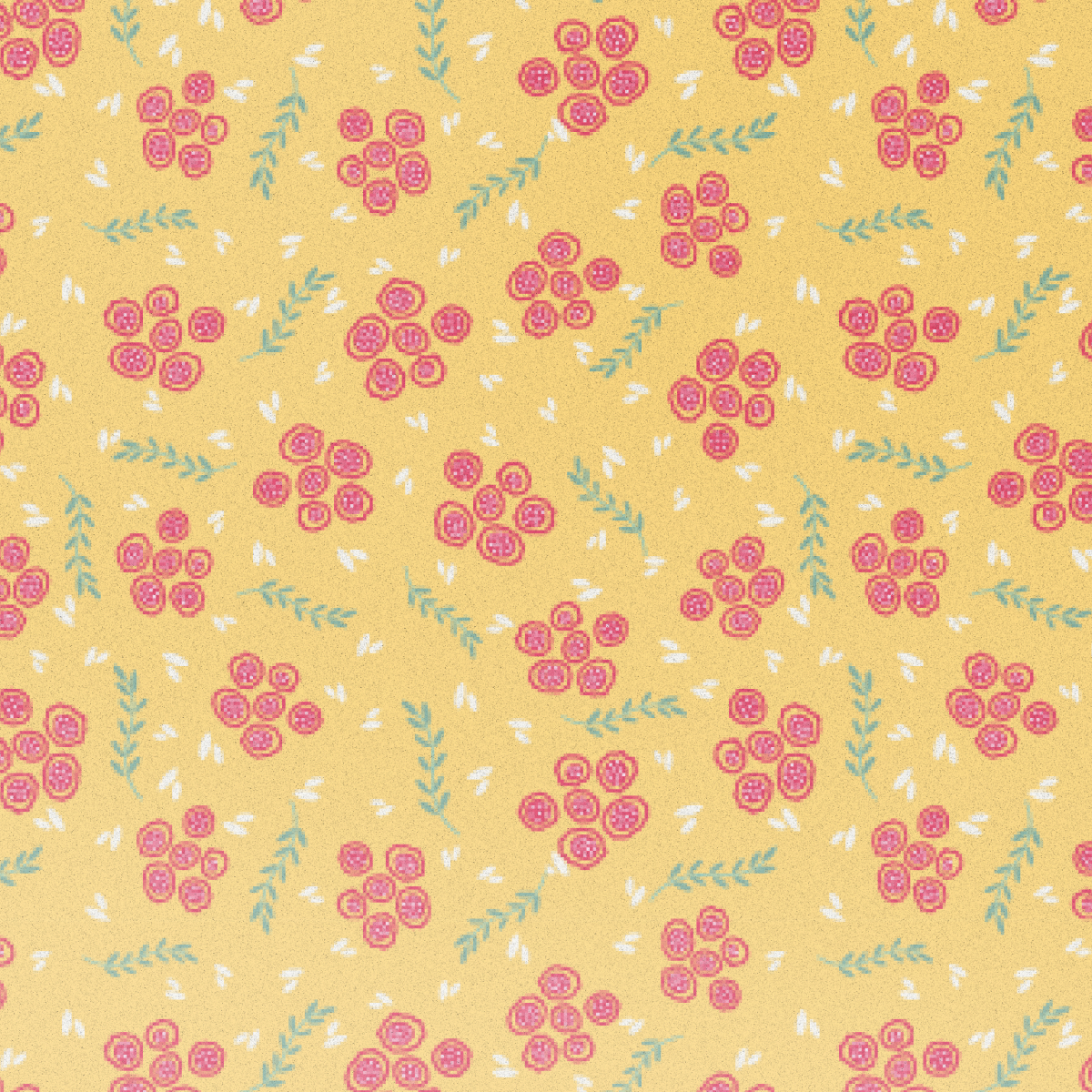 Een geel bloemenpatroon met roze bloemen en groene bladeren. De achtergrond is geel.