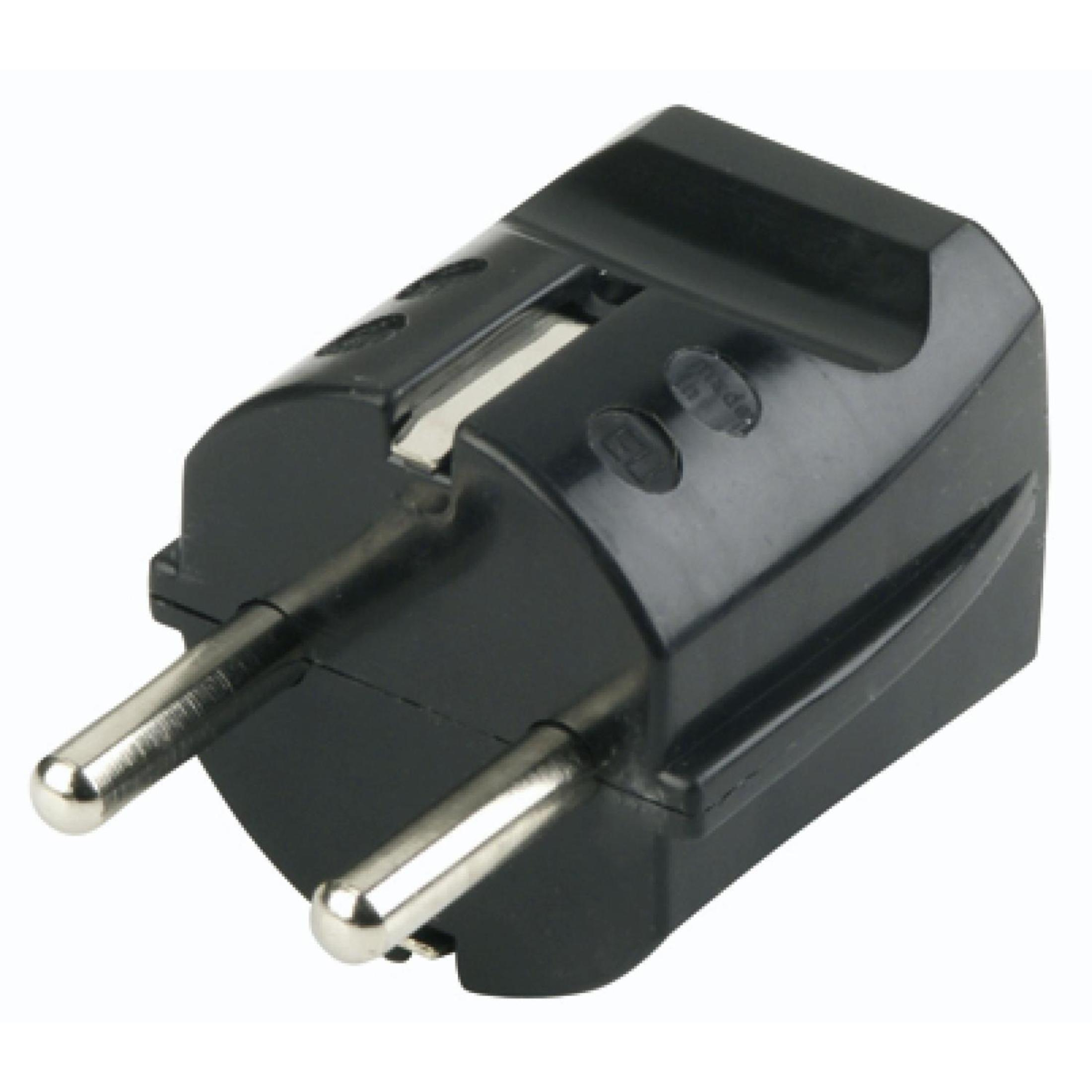 Ein schwarzer Netzstecker mit zwei Stiften. Der Stecker ist abgewinkelt, die Stifte sind sichtbar.