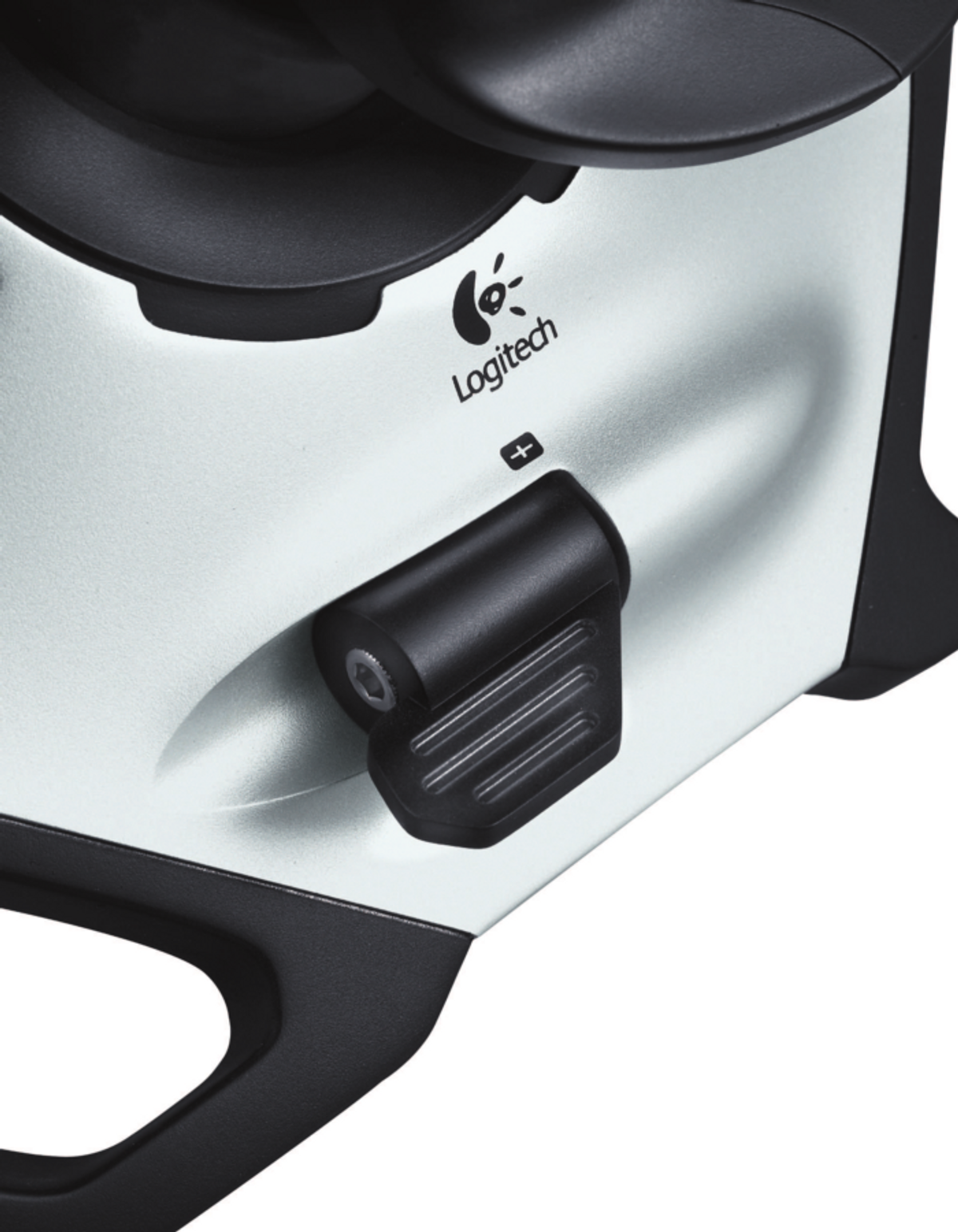 Dispositivo Logitech argento e nero con pulsanti più e meno e logo Logitech.