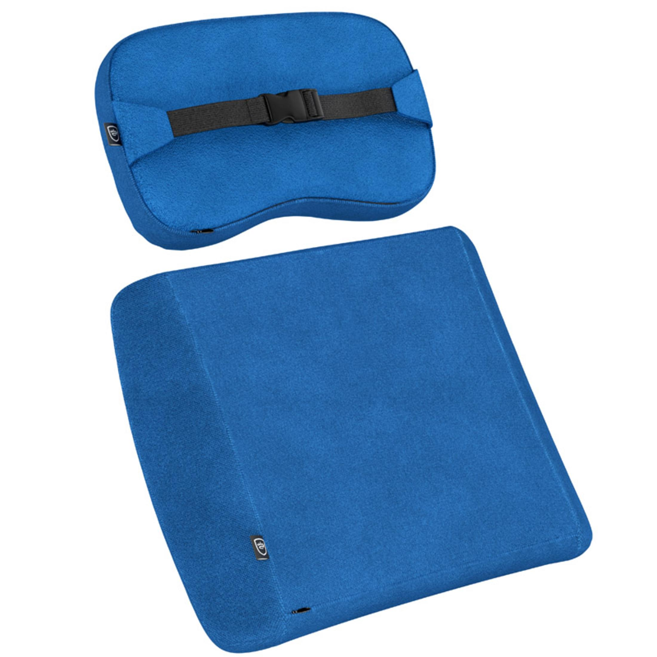 Blaue ergonomische Lordosenstützkissen. Eines ist für den Rücken, das andere ein Sitzkissen.
