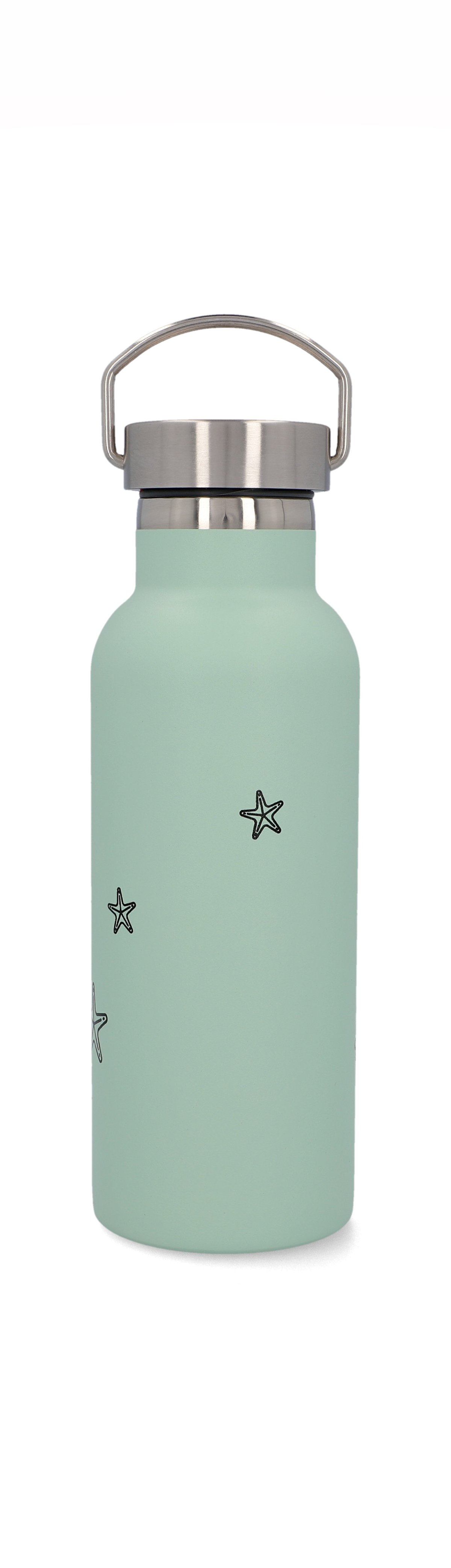 Eine hellgrüne Wasserflasche mit silbernem Deckel und Griff, verziert mit schwarzen Sternen, isoliert auf Weiß.