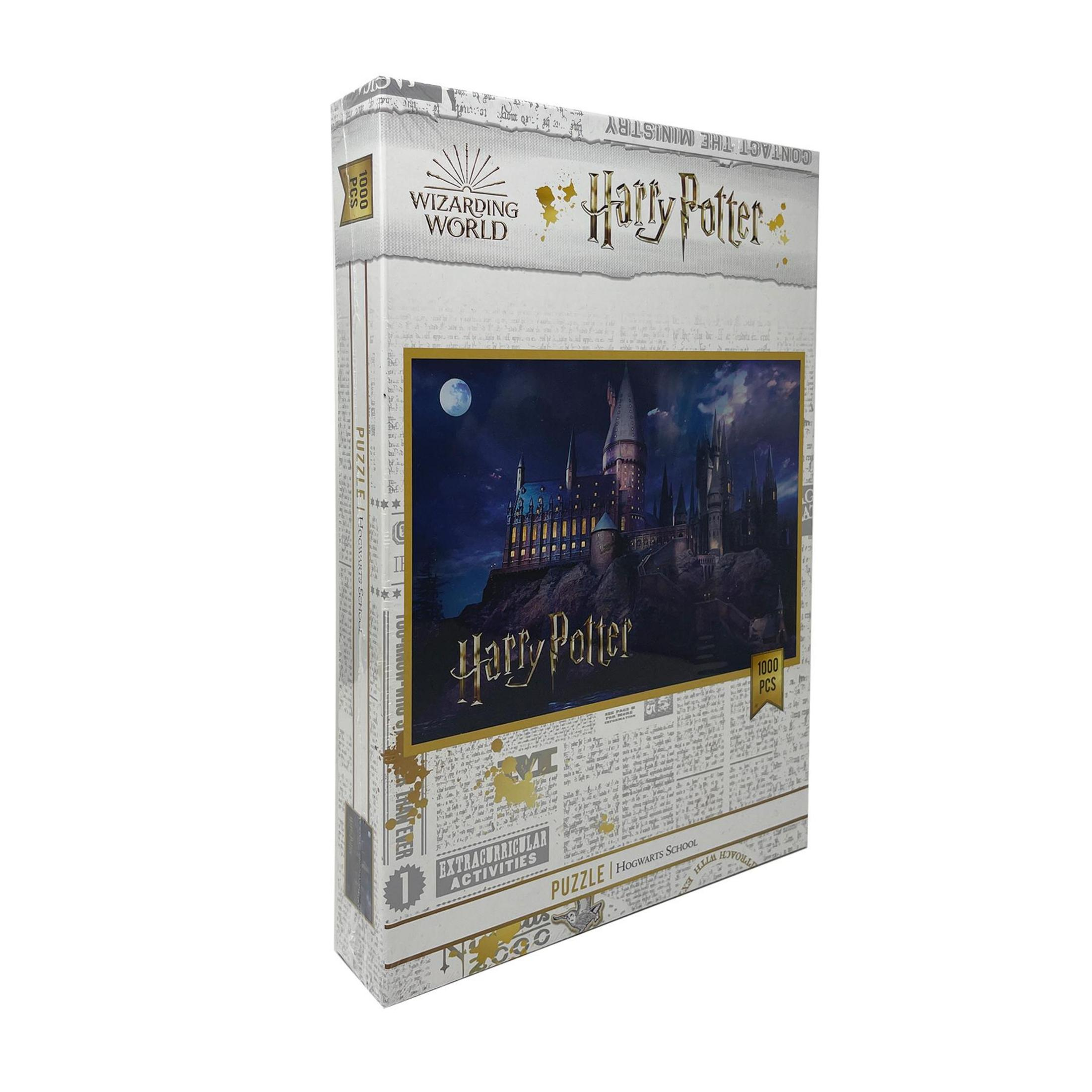 Harry Potter Puzzlebox mit Hogwarts-Schlossbild, weißem Hintergrund und Text.