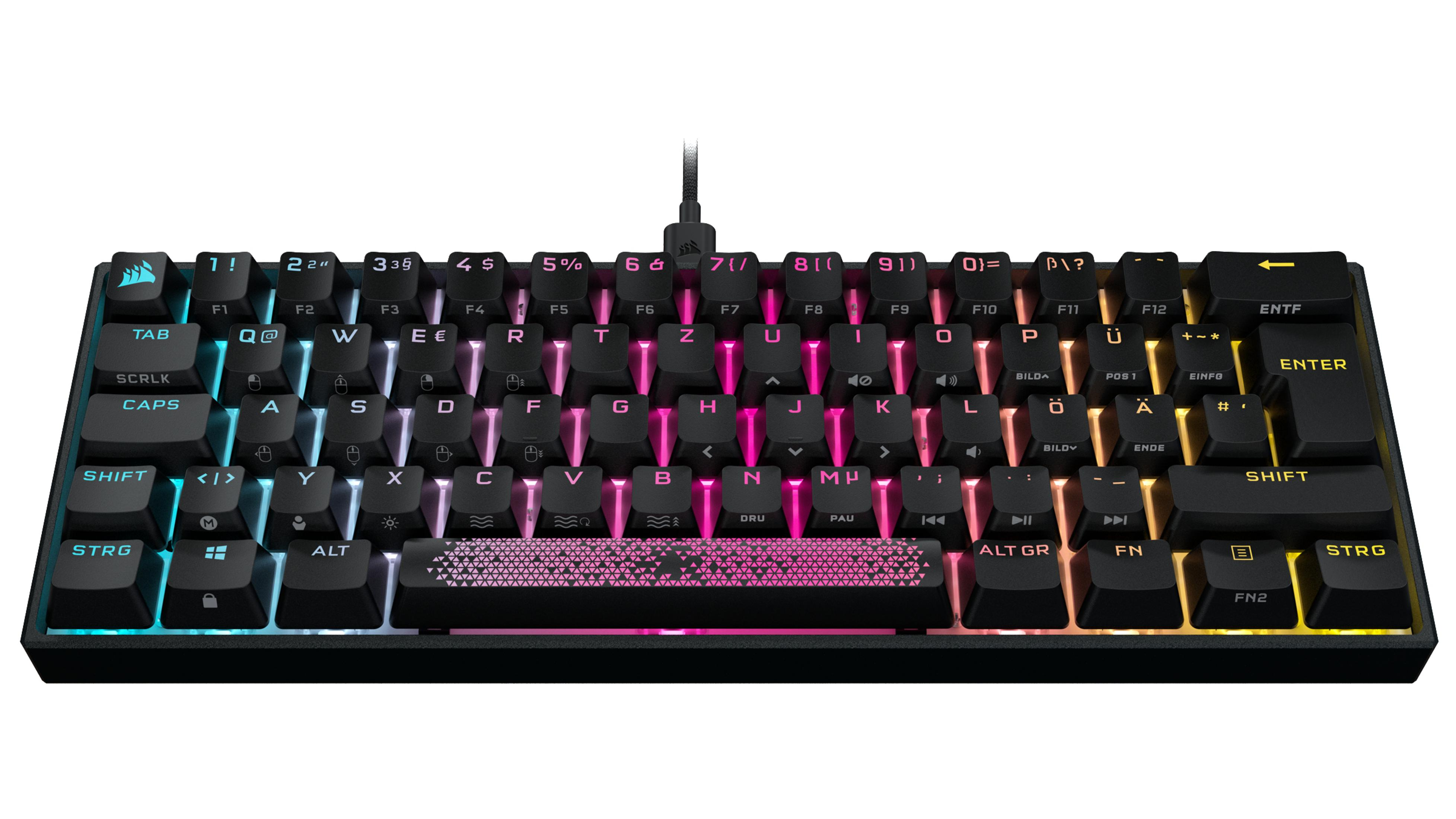 Schwarze Corsair-Tastatur mit bunten, hintergrundbeleuchteten Tasten. Weißer Hintergrund.