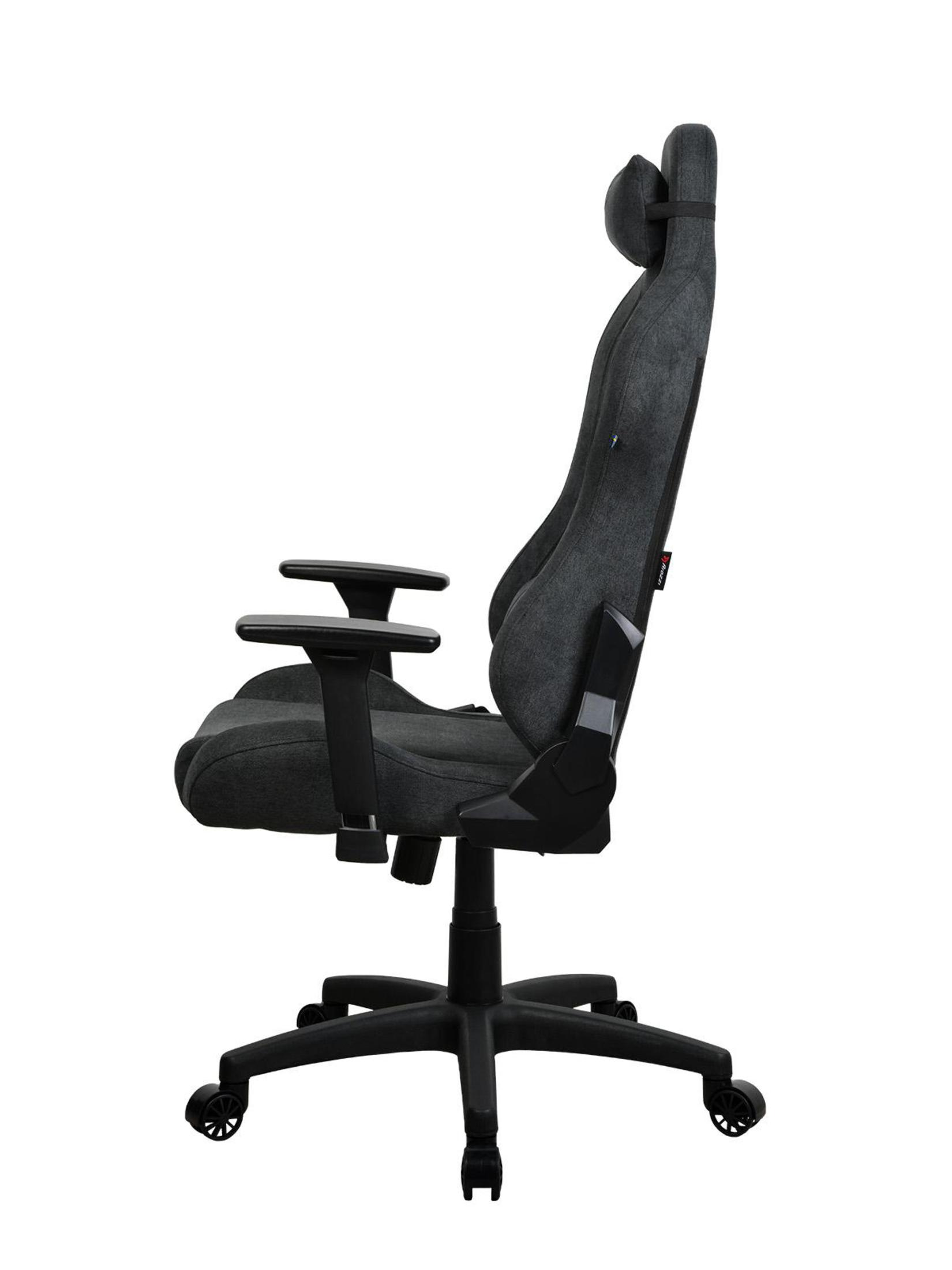 Grijze ergonomische bureaustoel. Het heeft armleuningen en een hoofdsteun.