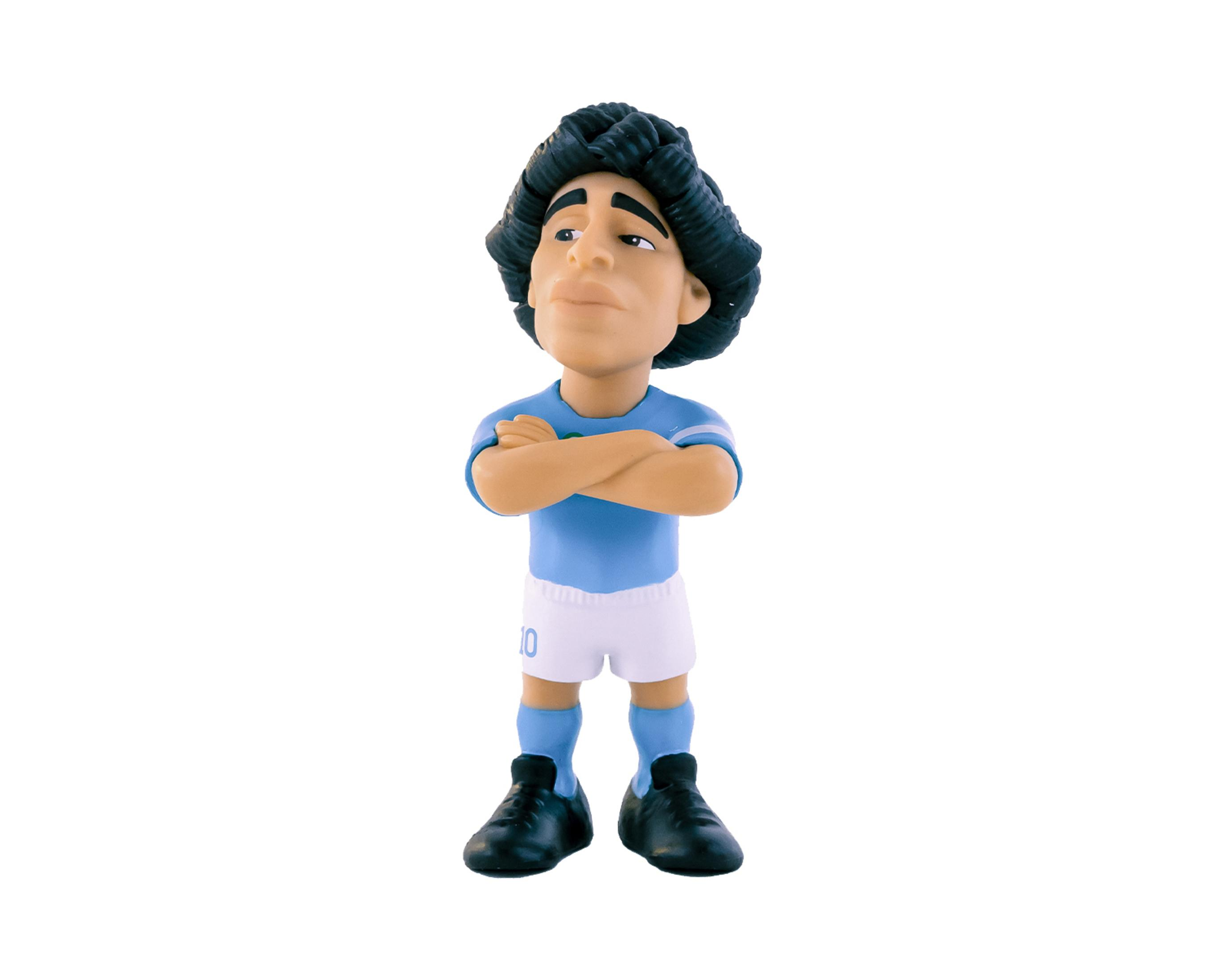 Figur eines Fußballspielers, Diego Maradona, Arme verschränkt, blaues Trikot.