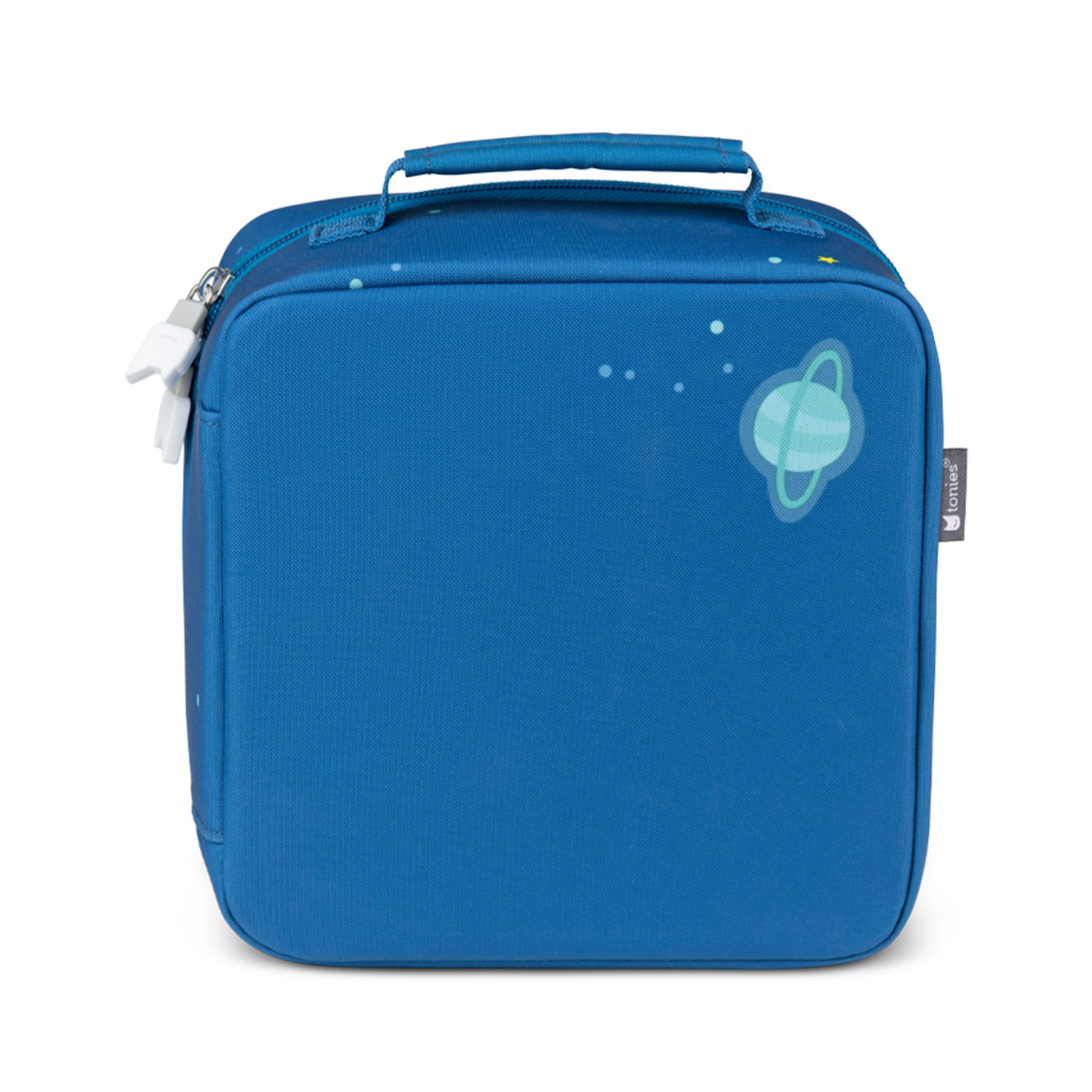 Eine blaue Lunchtasche mit Planeten-Design und einem weißen Reißverschlussanhänger in Form eines Astronauten.