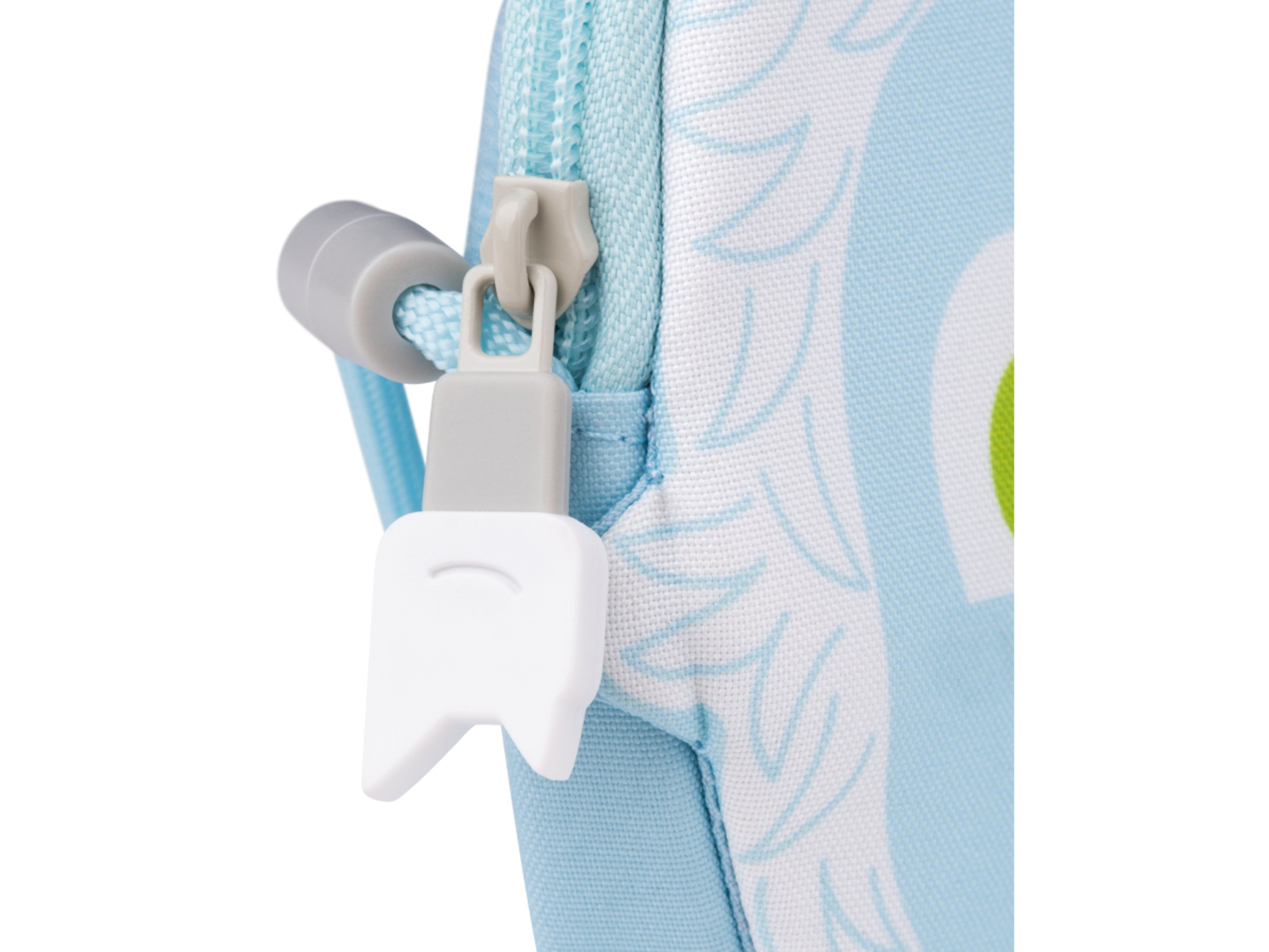 Nahaufnahme eines blauen Reißverschlusses. Der Zipper ist weiß und zahnförmig.