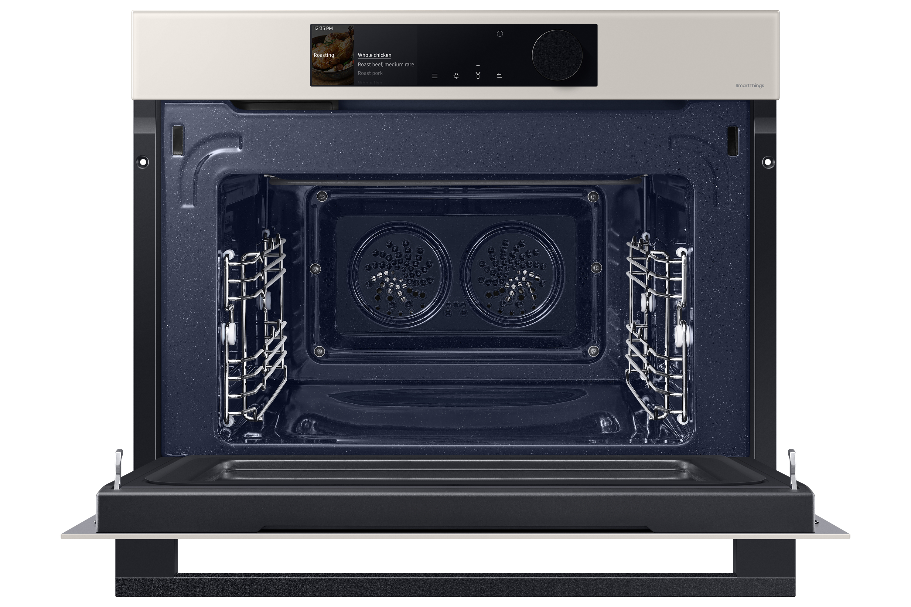 Un forno a incasso aperto con display digitale che mostra le opzioni alimentari.