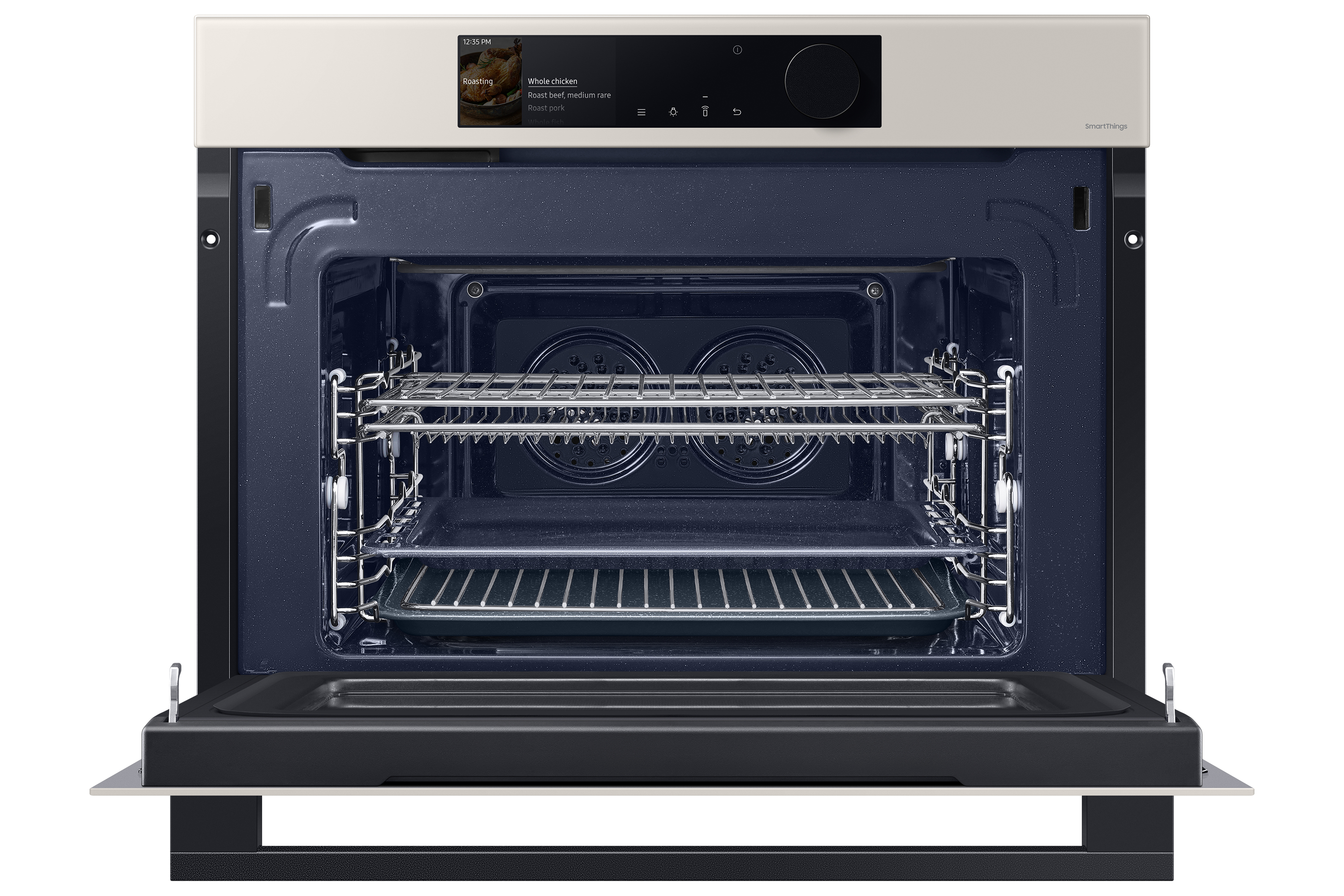 Un forno Samsung con la porta aperta. L'interno ha due griglie e uno schermo.