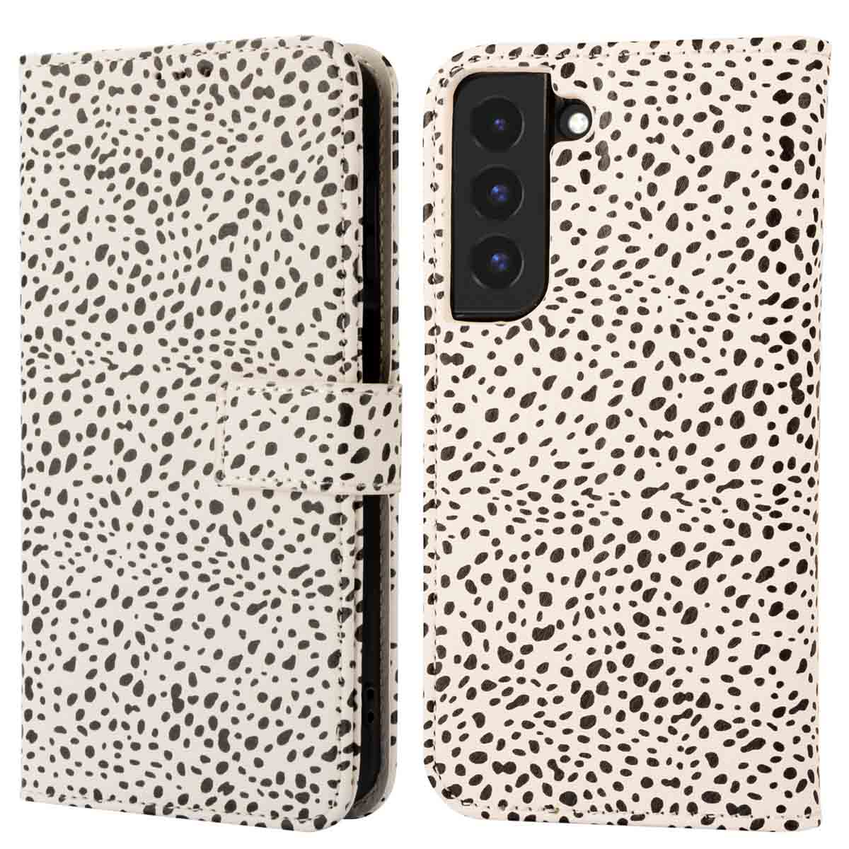 Coque de téléphone avec un imprimé dalmatien, ouverte à gauche. Le côté droit est visible.