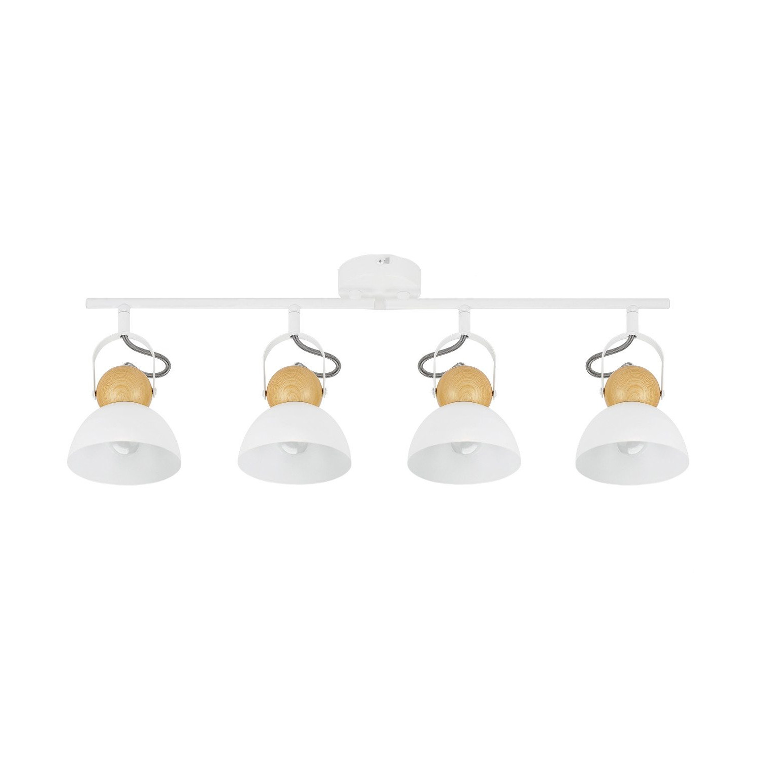 Un apparecchio di illuminazione a soffitto bianco con quattro faretti. I faretti hanno un paralume bianco e un accento in legno.