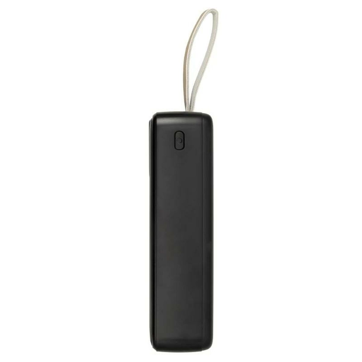 Schwarze rechteckige Powerbank mit silbernem Riemen auf weißem Hintergrund, ein Knopf sichtbar.