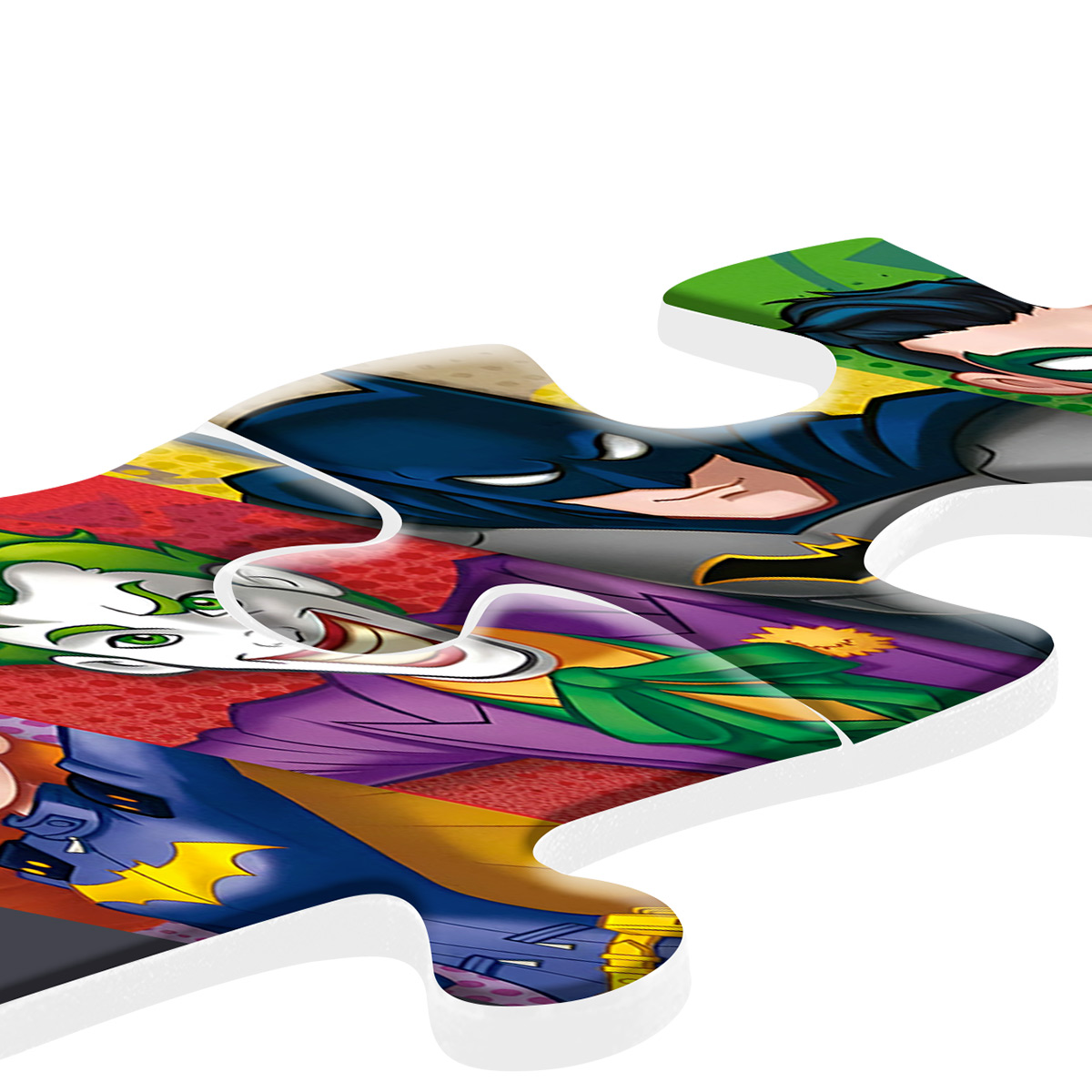 Un pezzo di puzzle con i personaggi di Batman, Joker e Lanterna Verde.