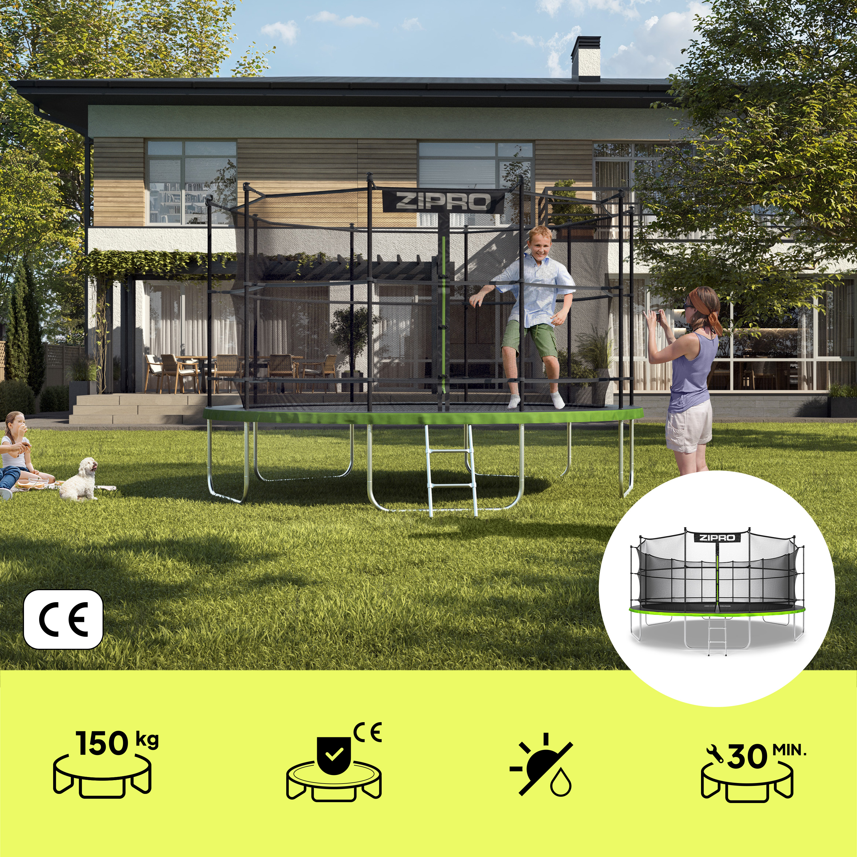 Ein Junge springt auf einem Trampolin, mit zwei Personen und einem Hund im Garten.