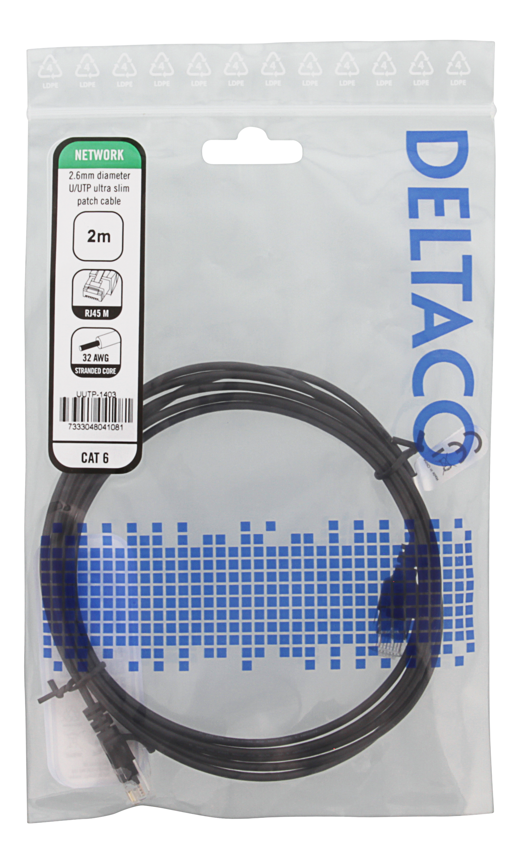Un sacchetto di plastica trasparente con un cavo di rete nero all'interno, etichettato con testo e loghi.