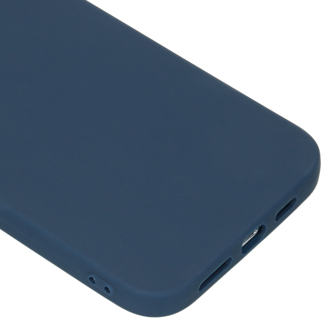 Gros plan sur une coque de téléphone bleu marine. Montrant le côté du téléphone et de la coque.