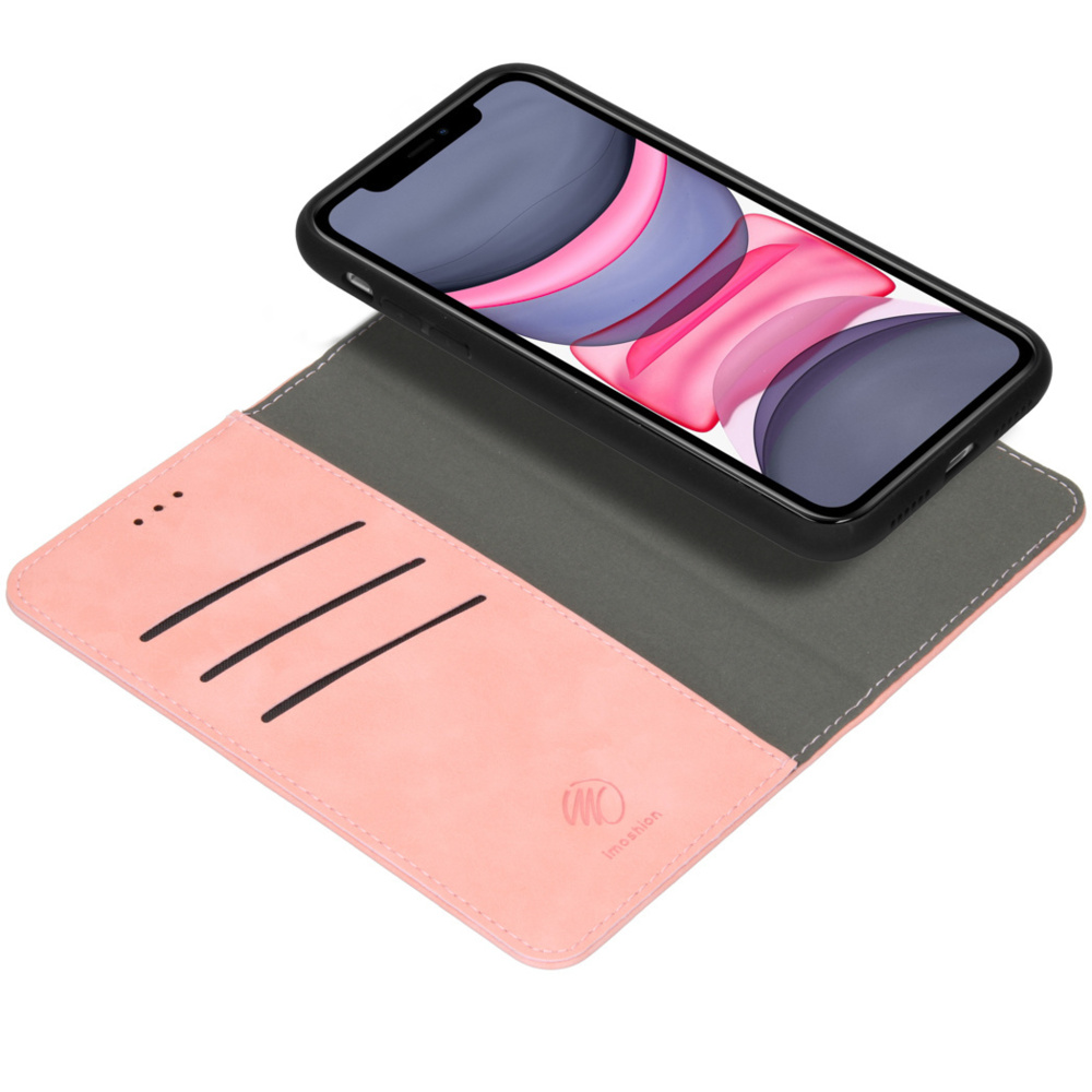 Telefoon in een roze en grijze leren portemonneehoes. De telefoon is zichtbaar en open op een witte achtergrond.