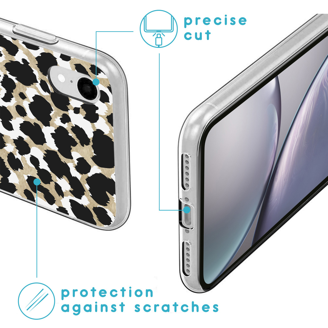 Gros plan d'une coque de téléphone avec un motif léopard, un contour clair et des détails de protection.