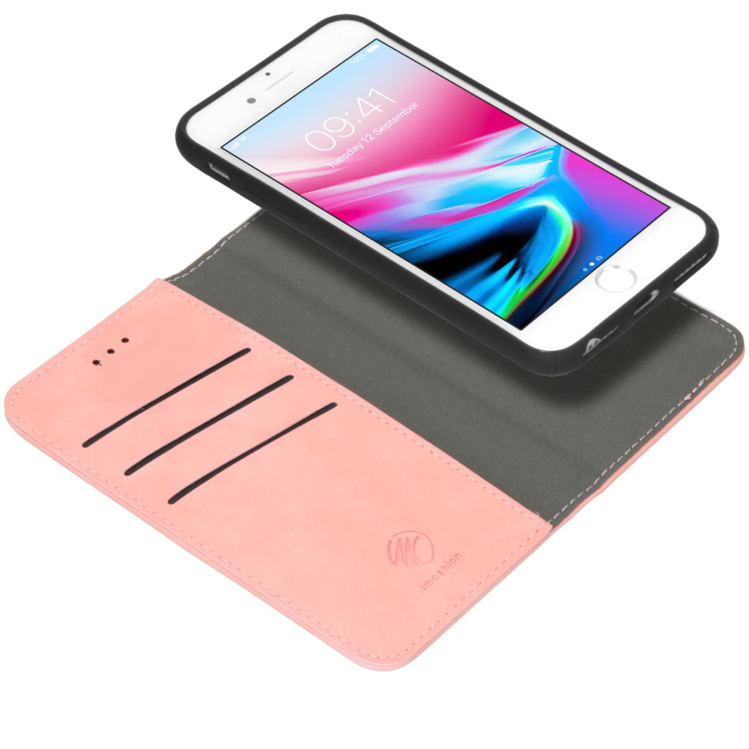 Een roze telefoonhoesje met een telefoon erin, open. De tijd op het scherm is 09:41.
