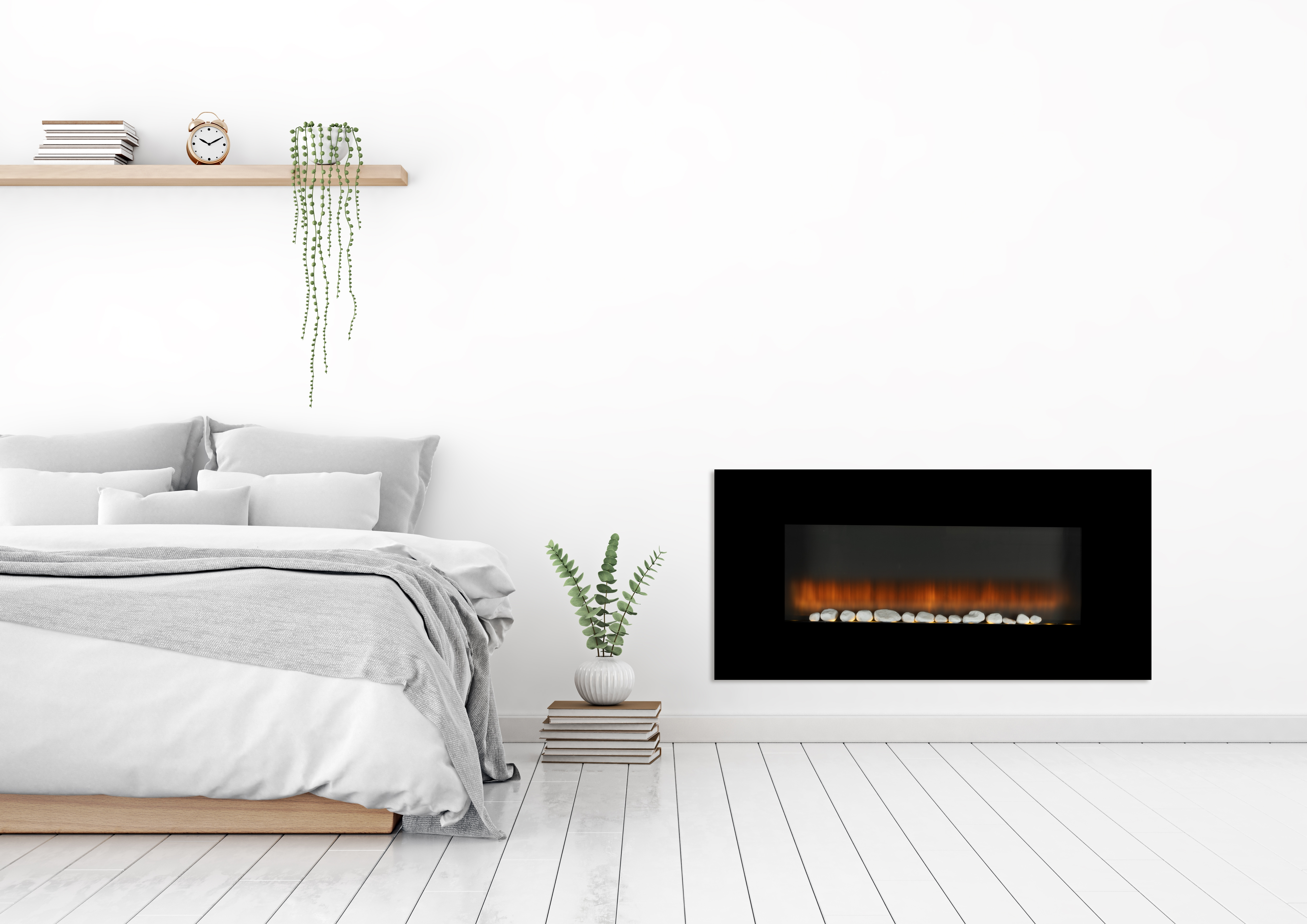 Een moderne slaapkamer met een wandhaard, bed en witte muren. De scène is helder en schoon.