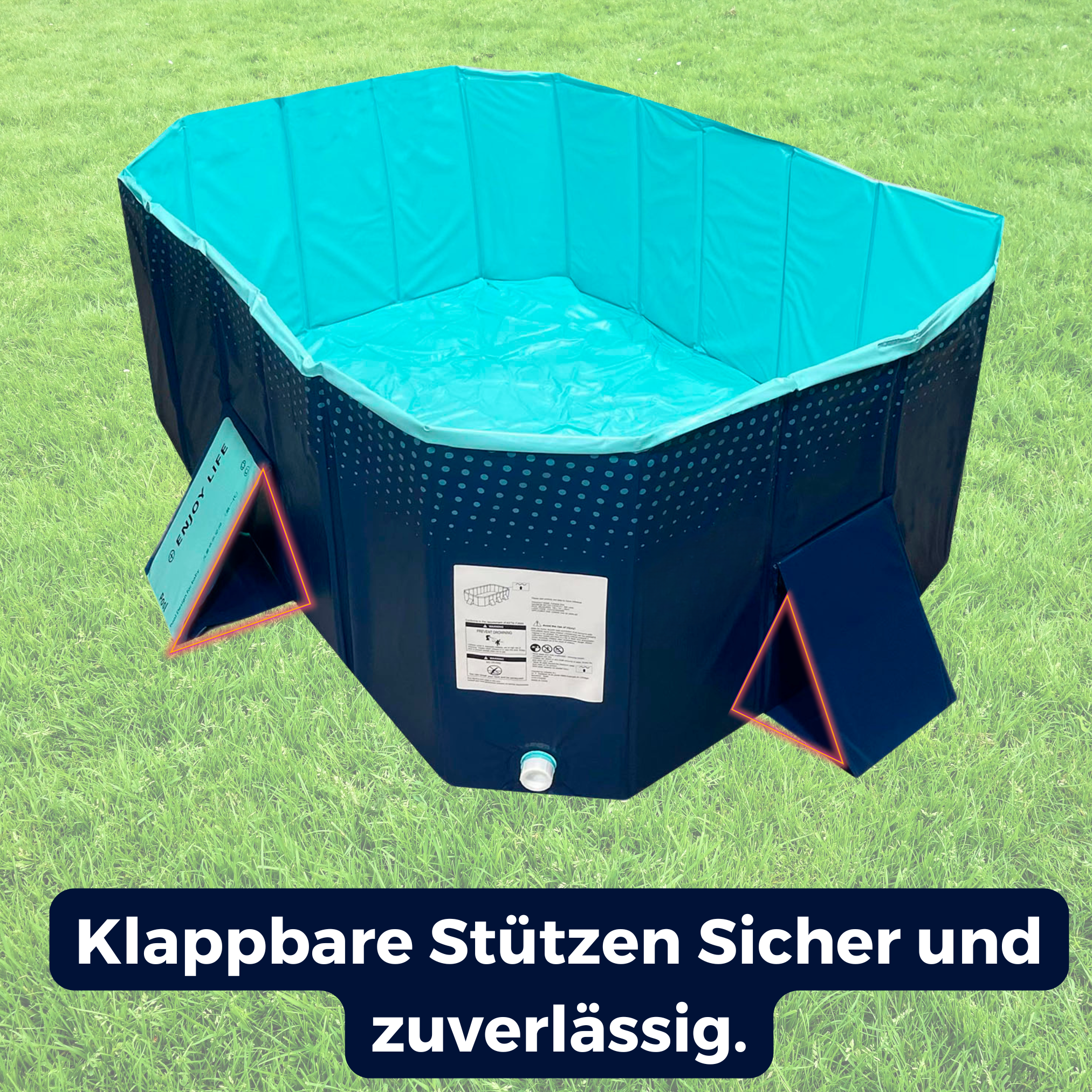 Blauer und dunkelblauer, zusammenklappbarer Pool mit Stützen auf grünem Gras.