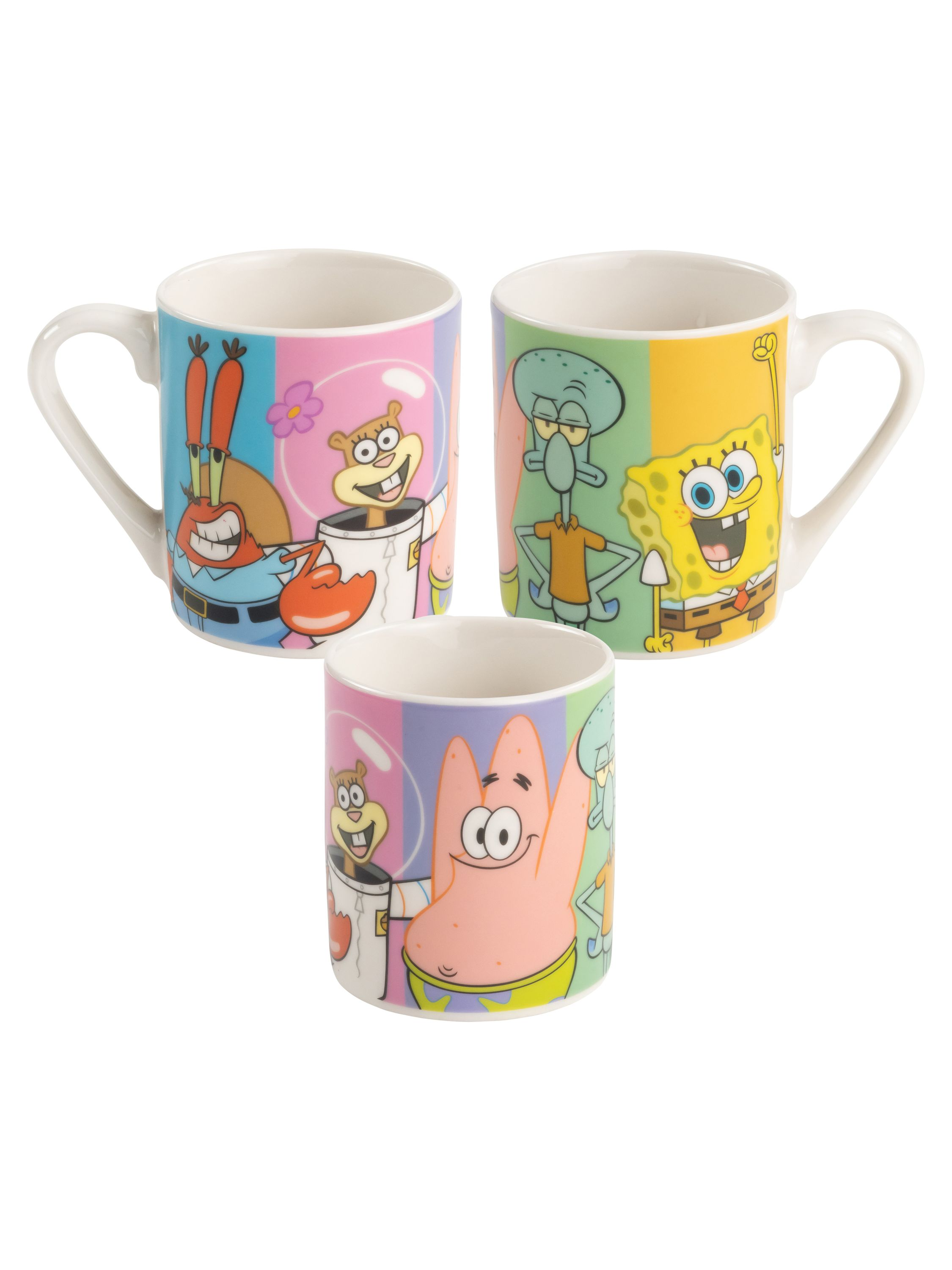 Drei Tassen mit SpongeBob und seinen Freunden. Jede Tasse hat einen anderen Charakter und farbige Streifen.