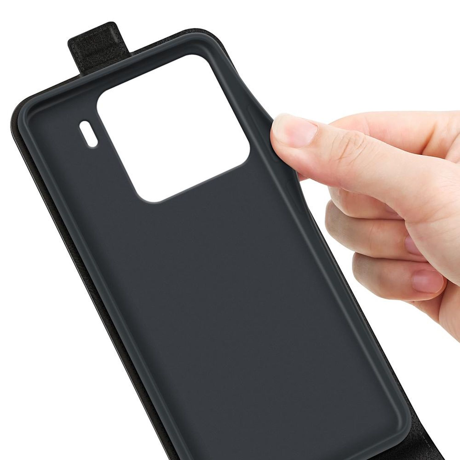 Una mano sosteniendo una funda de teléfono negra con la forma del teléfono visible.
