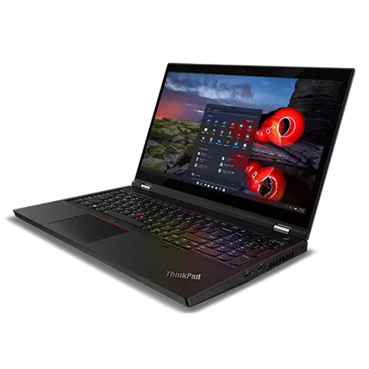 Czarny laptop z logo ThinkPad z przodu, otwarty i pod kątem.