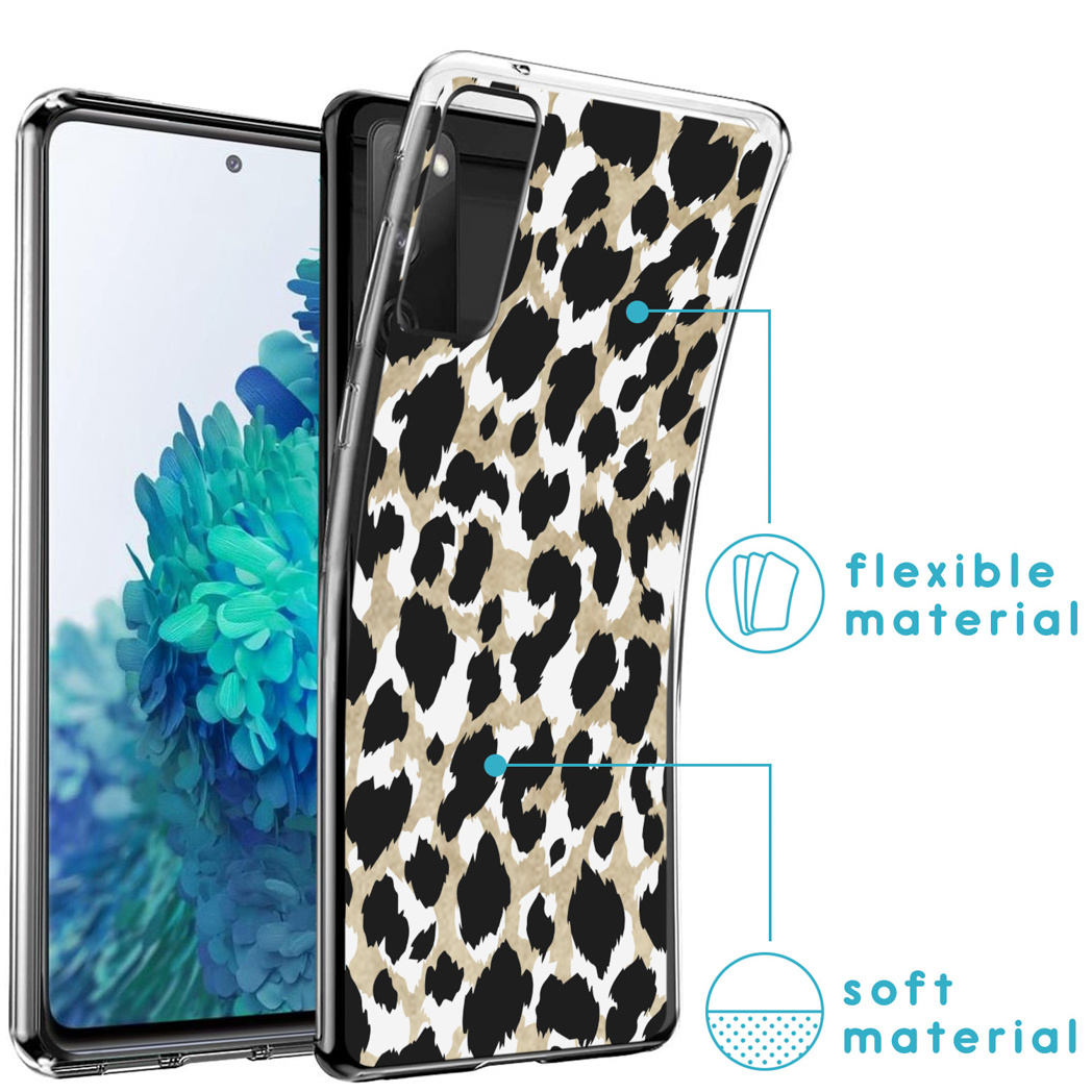 Telefono con custodia con stampa leopardata. La custodia è realizzata in materiale flessibile e morbido.