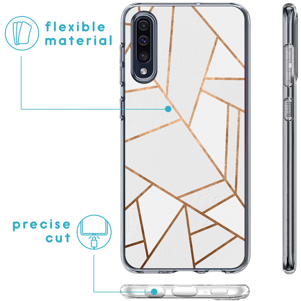 Een telefoonhoesje met een geometrisch ontwerp. De hoes is transparant en heeft een precieze snit.