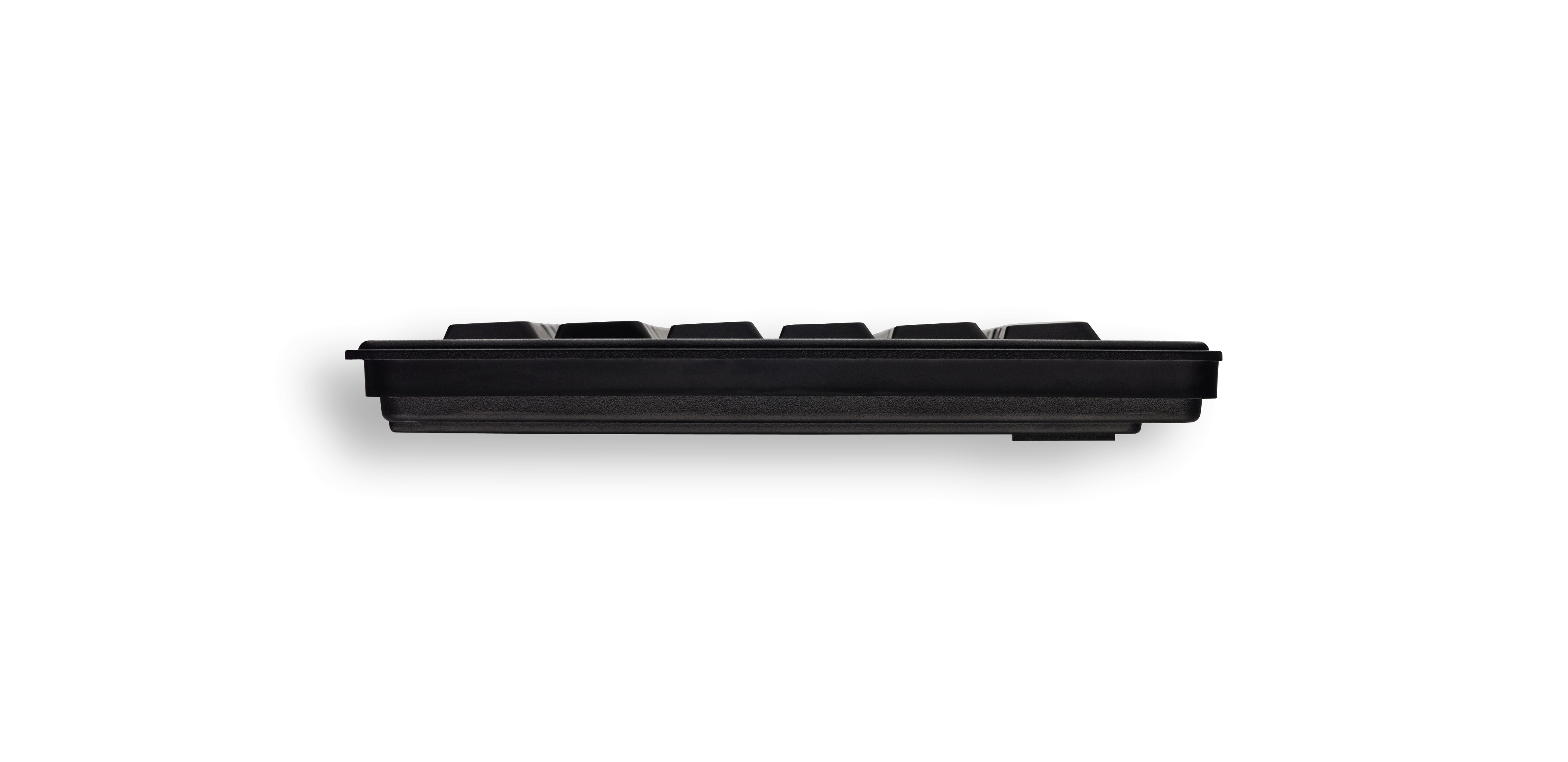 Schwarze Tastatur, Seitenansicht, weißer Hintergrund.