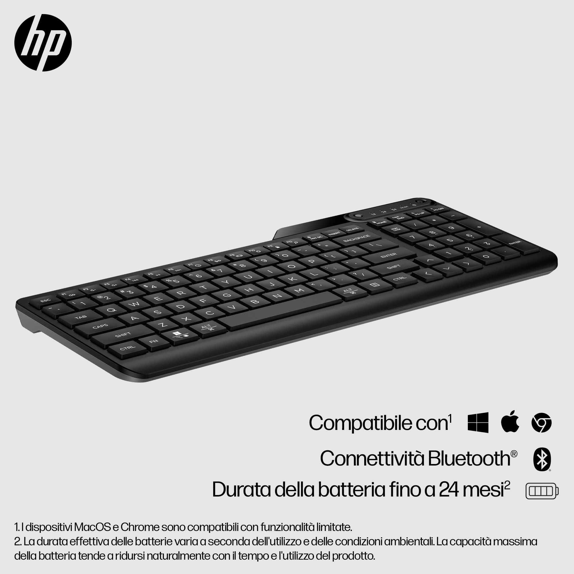 Un teclado negro con letras blancas e información de conectividad Bluetooth.