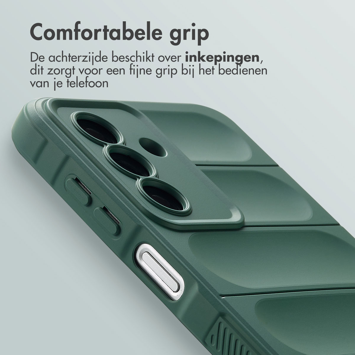 Gros plan sur un étui de téléphone vert avec des renfoncements pour la prise en main.