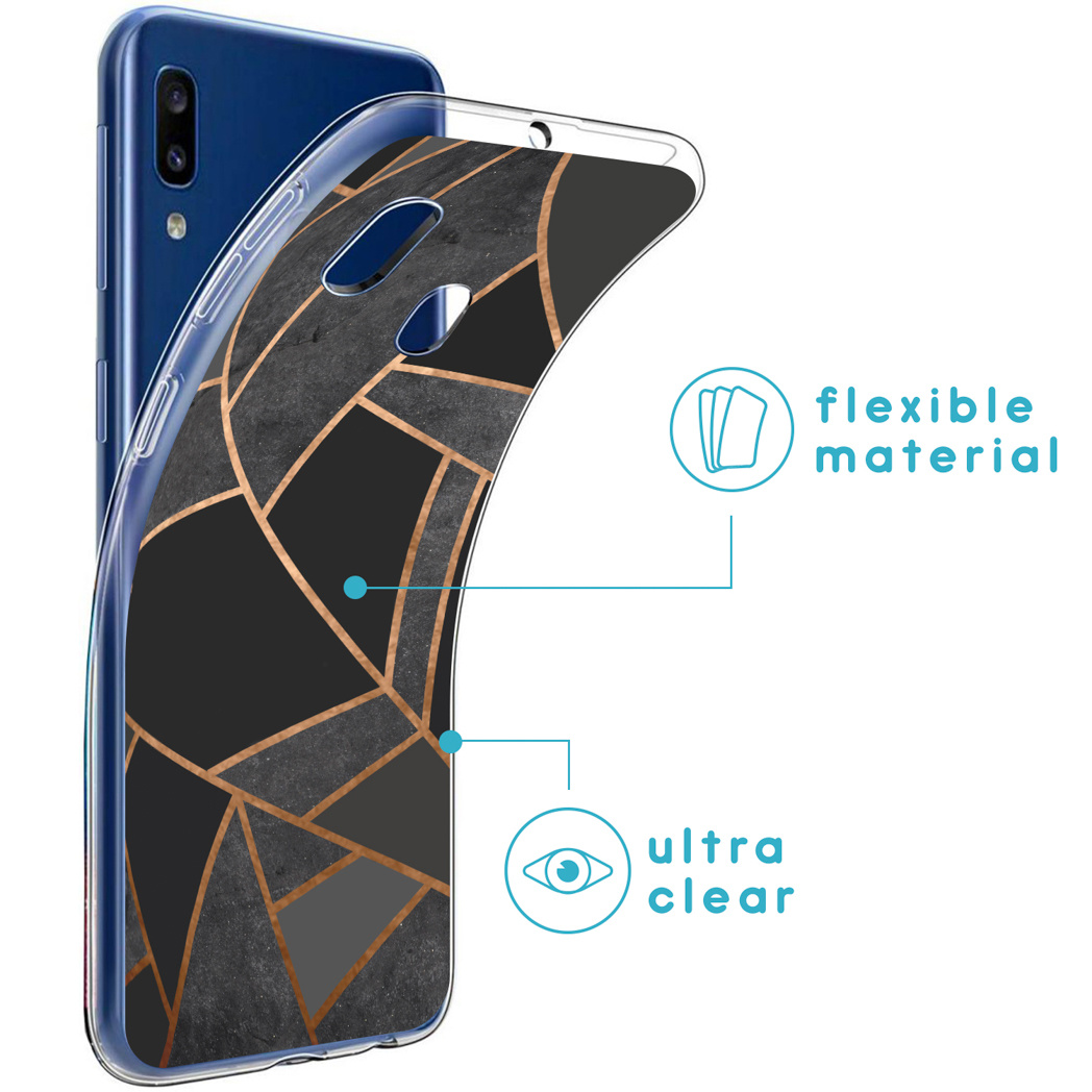 Handyhülle mit geometrischem Design. Der Text lautet „Flexible Material“ und „Ultra Clear“.