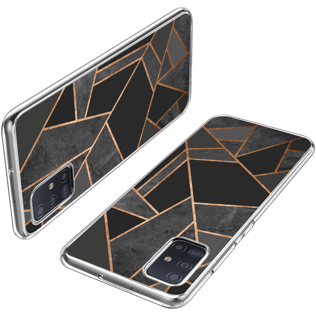 Due telefoni in custodie con motivi geometrici neri e oro. Uno è angolato.