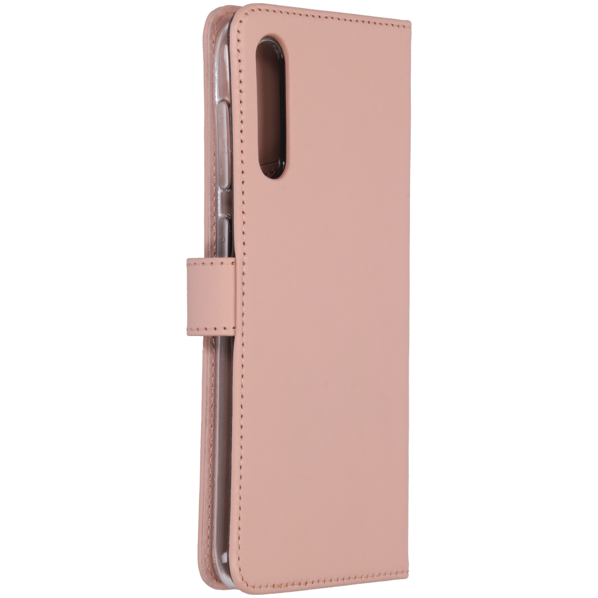 Roze leren telefoonhoes, gesloten. Witte achtergrond.