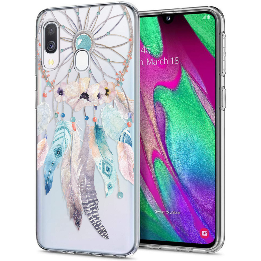 Eine Handyhülle mit Traumfänger-Design wird zusammen mit dem Handy selbst gezeigt.